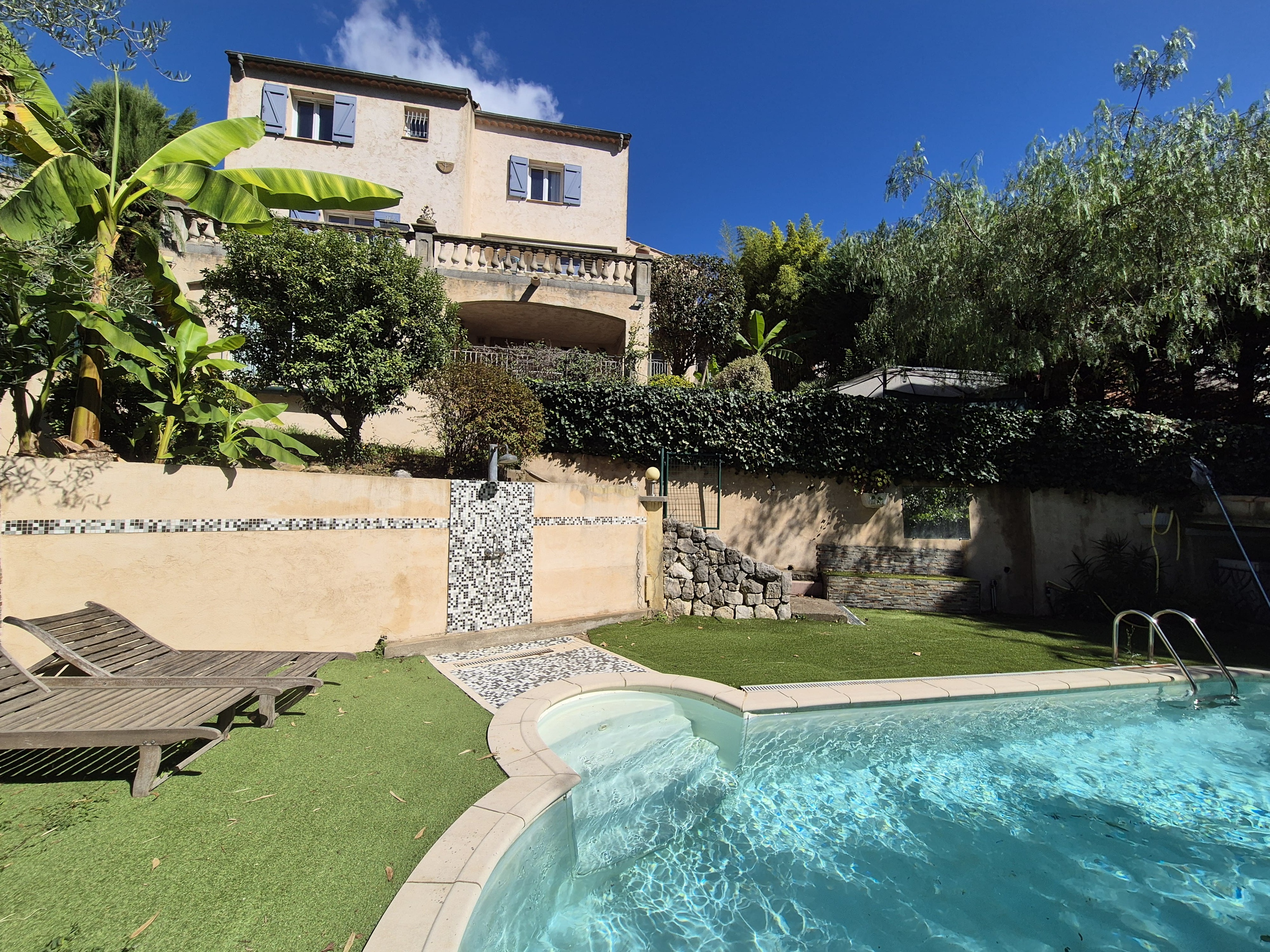 Achat immobilier Maison 7 pièces  141m2 à Vence (06140) - Photo n°1
