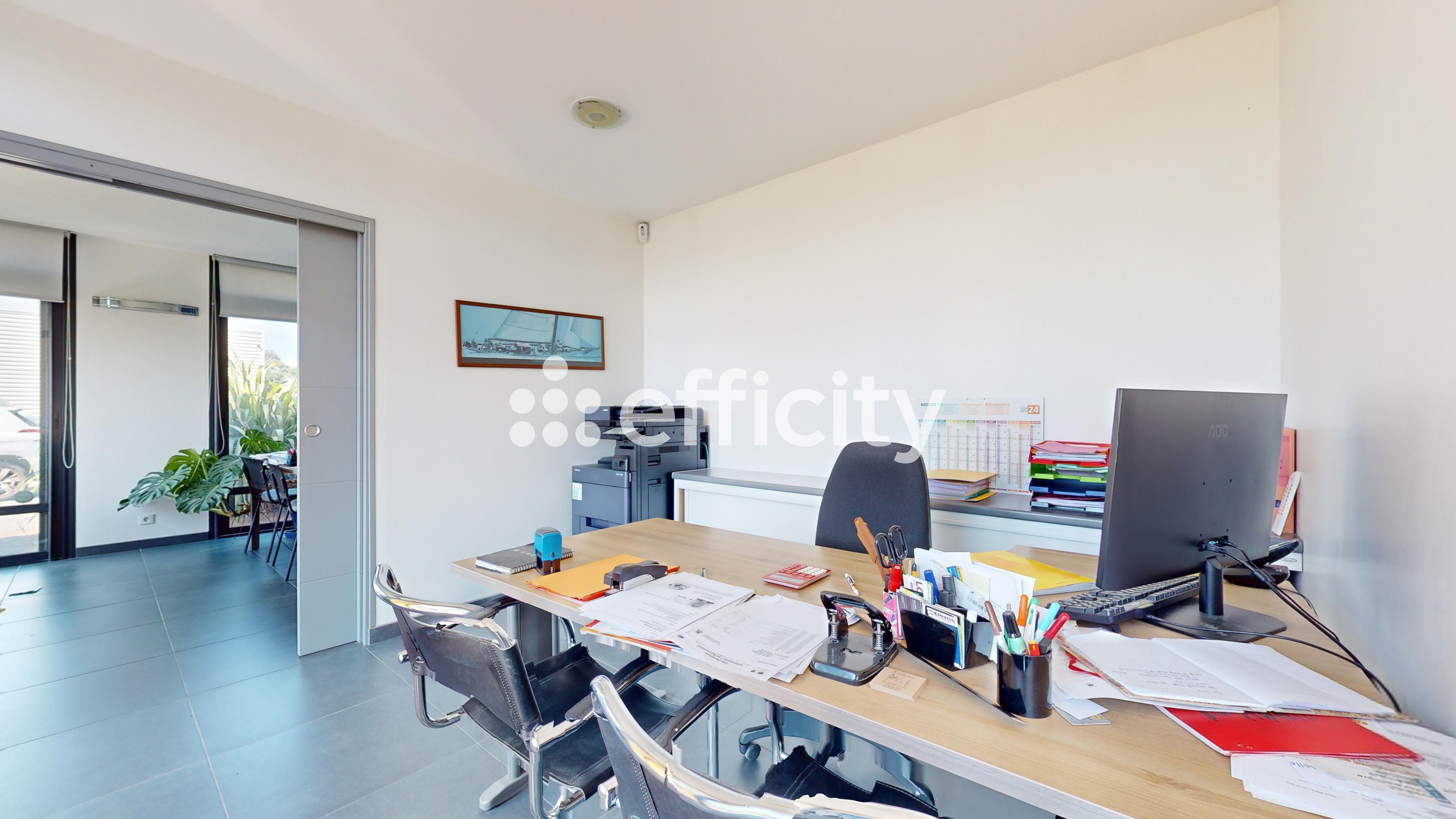 Achat immobilier Local commercial 3 pièces  79m2 à Merlevenez (56700) - Photo n°10