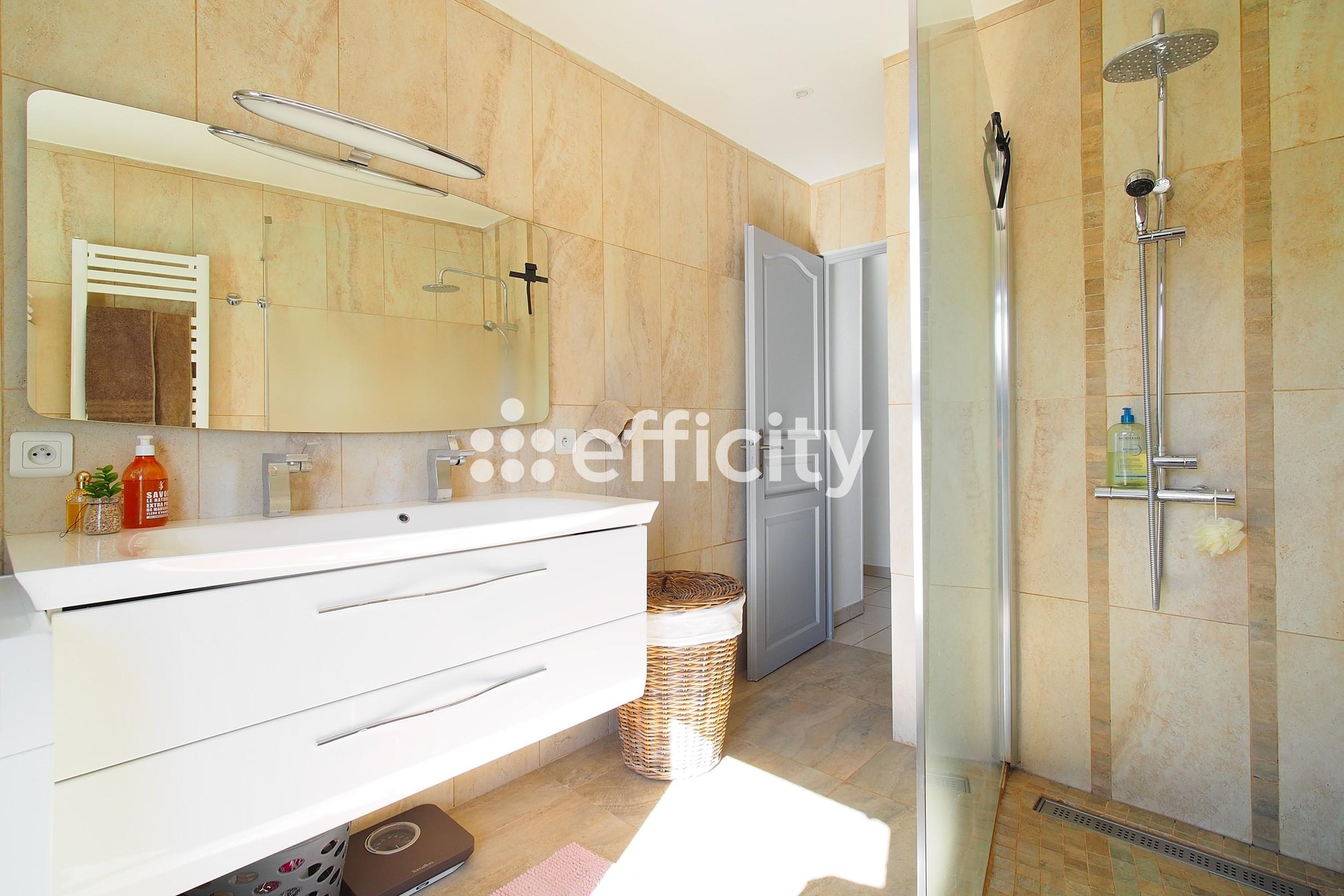 Achat immobilier Maison 7 pièces  197m2 à Cadolive (13950) - Photo n°10