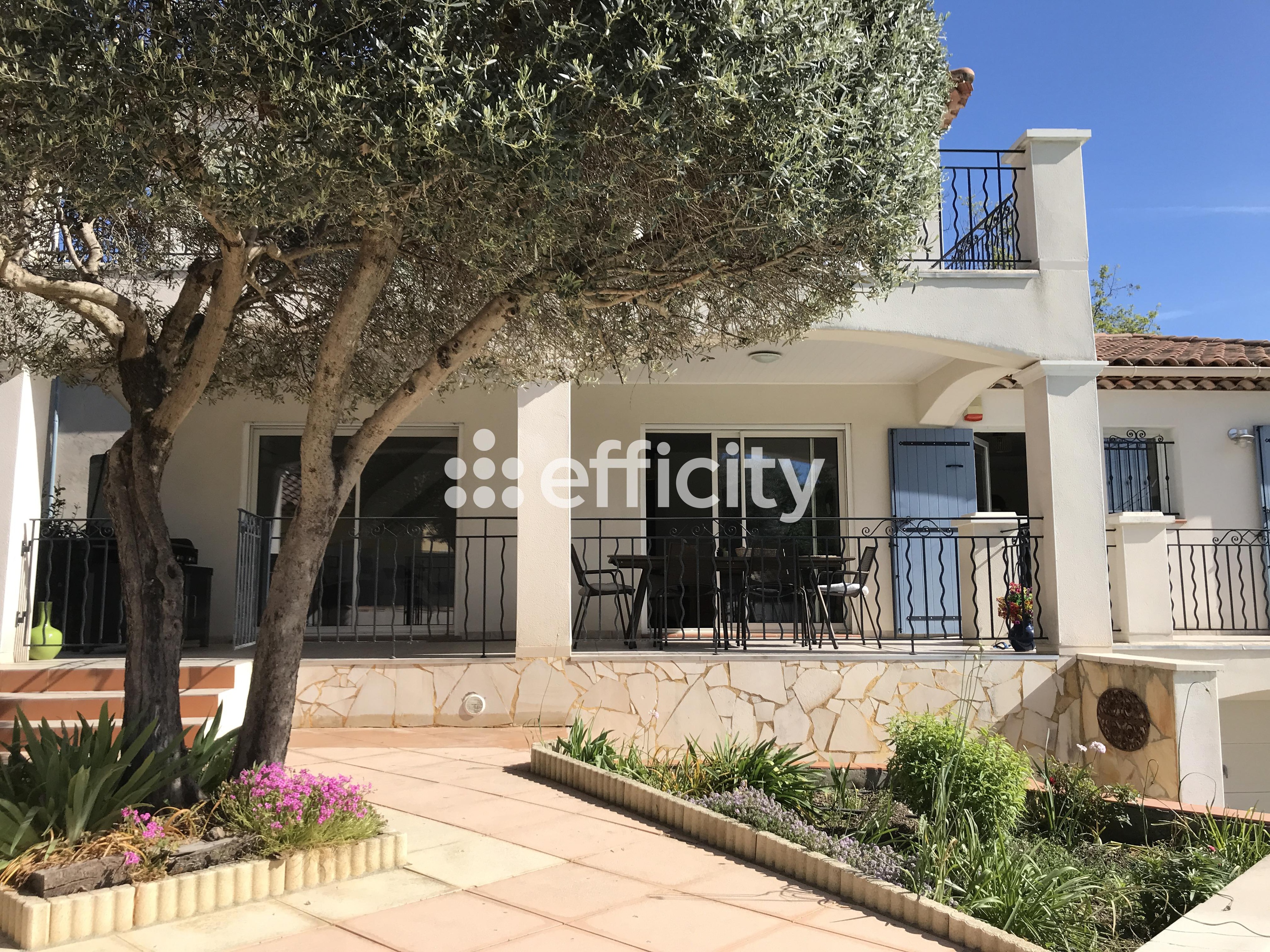 Achat immobilier Maison 7 pièces  197m2 à Cadolive (13950) - Photo n°1