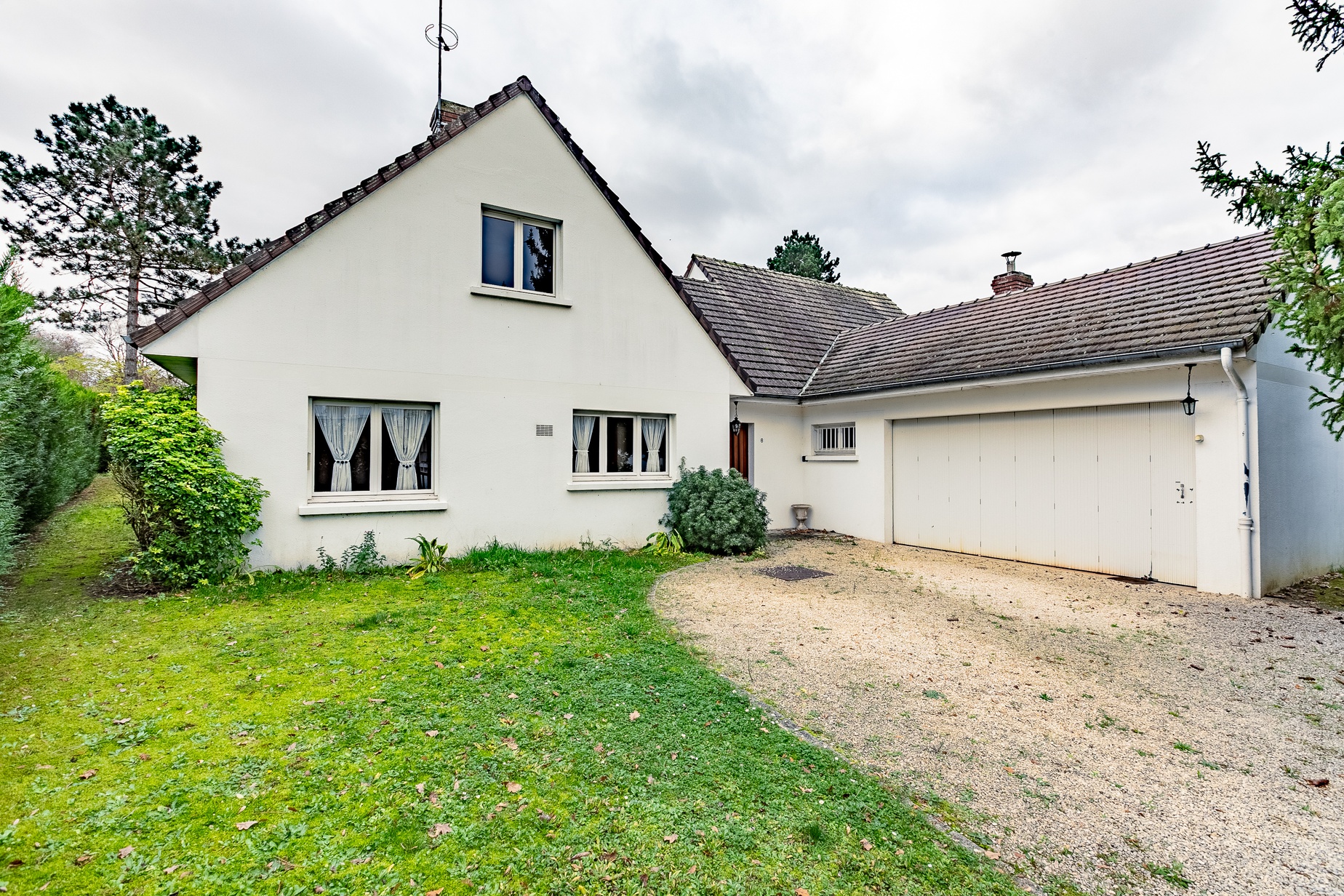 maison 9 pièces - 180m2 à Senlis (60300)