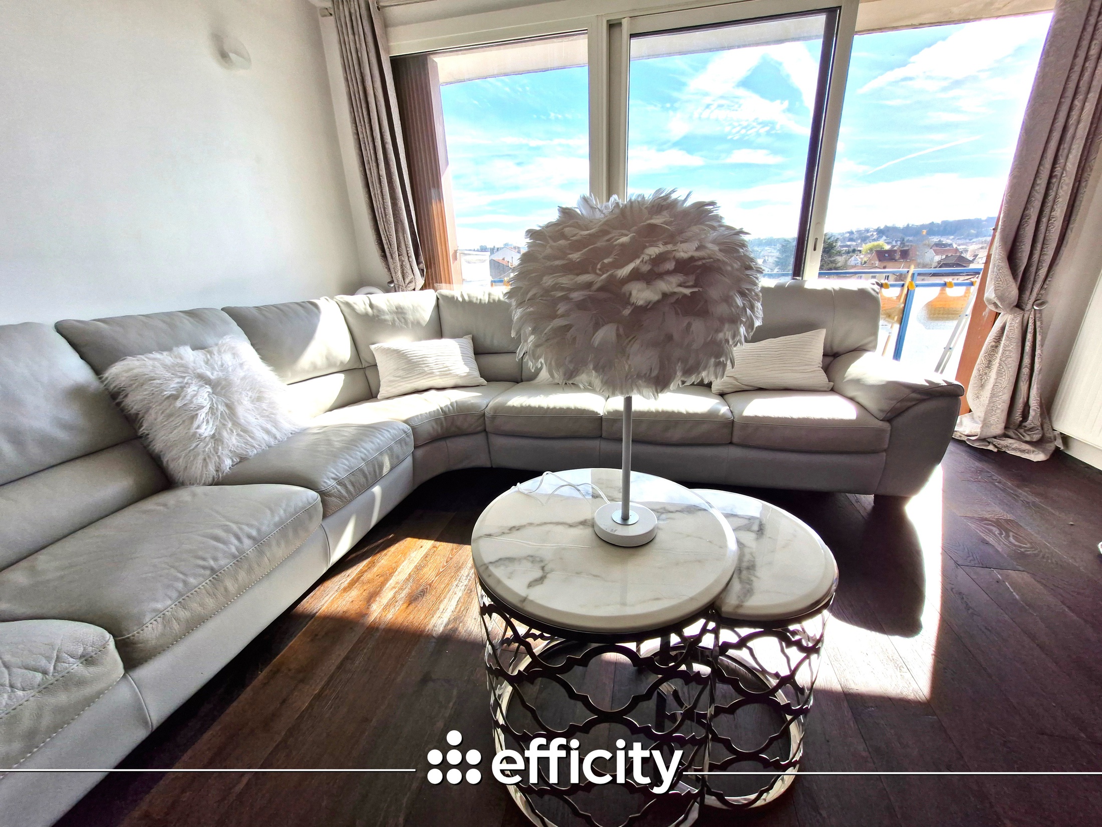 appartement 2 pièces - 52m2 à Livry-Gargan (93190)