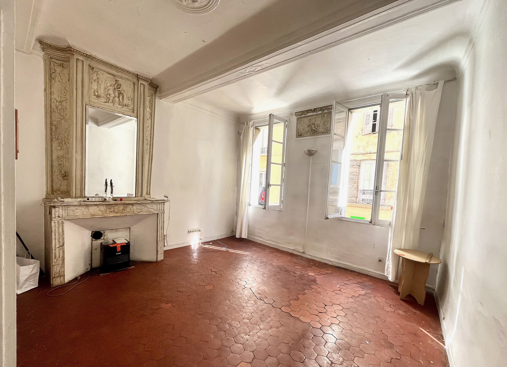 appartement 2 pièces - 46m2 à Aix-en-Provence (13100)