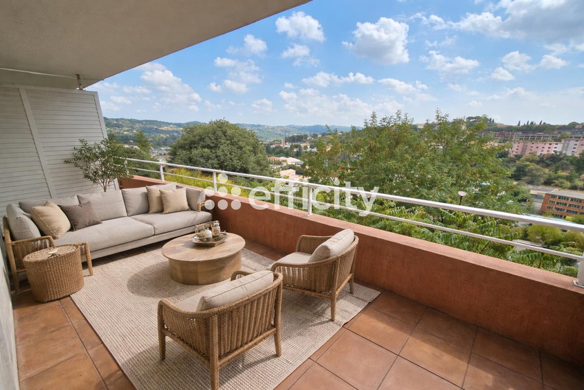 appartement 3 pièces - 76m2 à Grasse (06130)