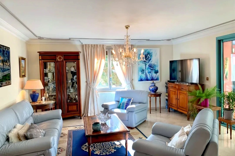 Achat immobilier Maison 14 pièces  460m2 à La Châtre (36400) - Photo n°5