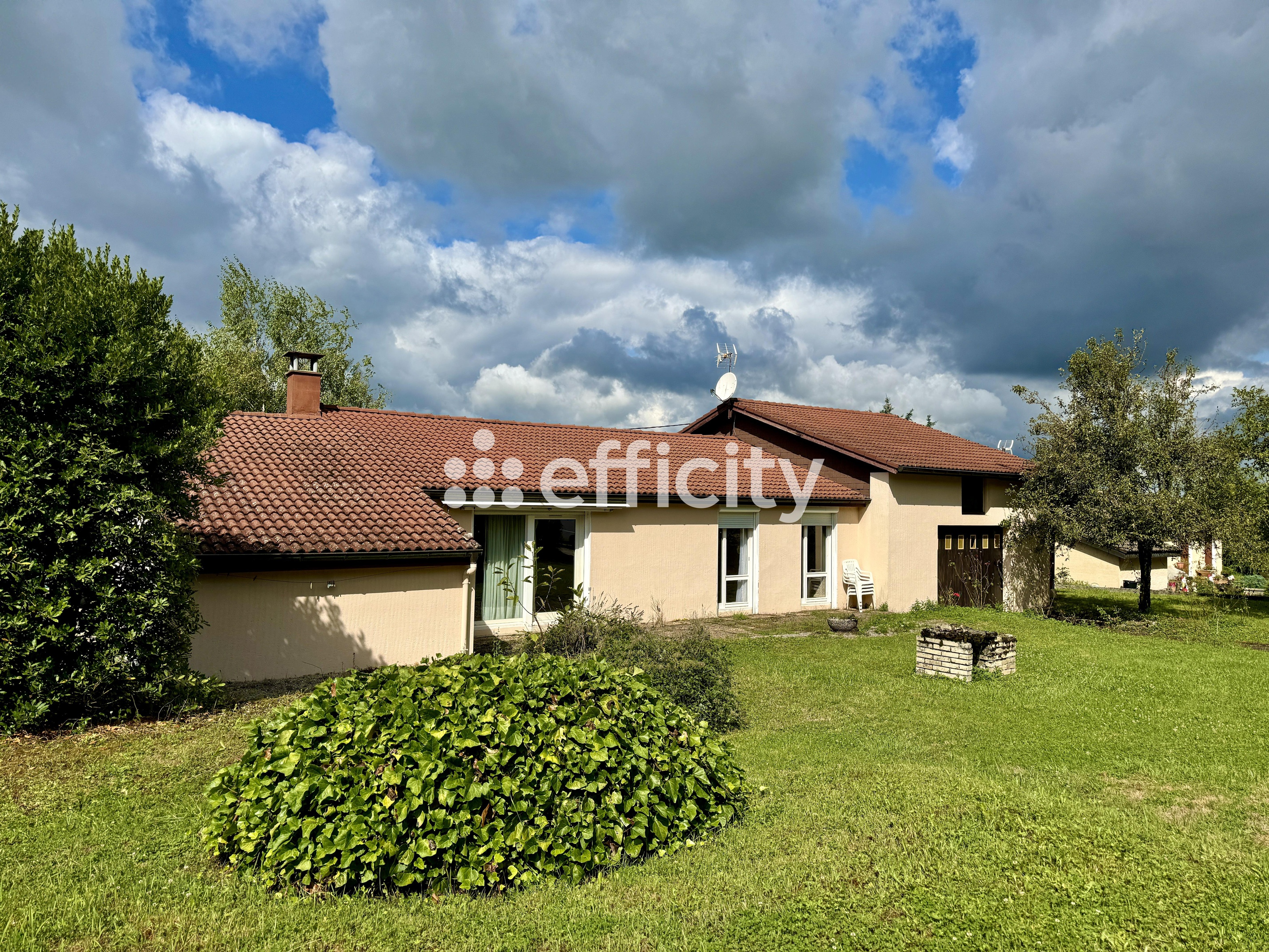 maison 4 pièces - 93m2 à Lavigny (39210)