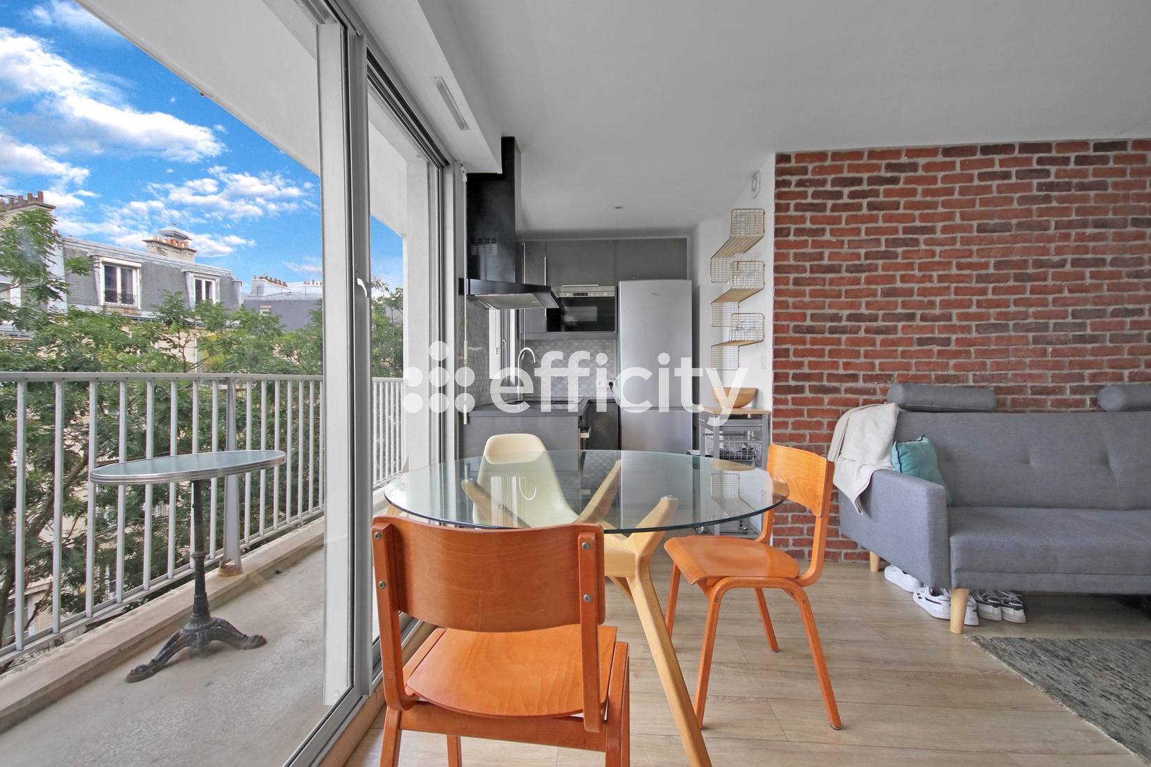 appartement 2 pièces - 37m2 à Paris (75018)