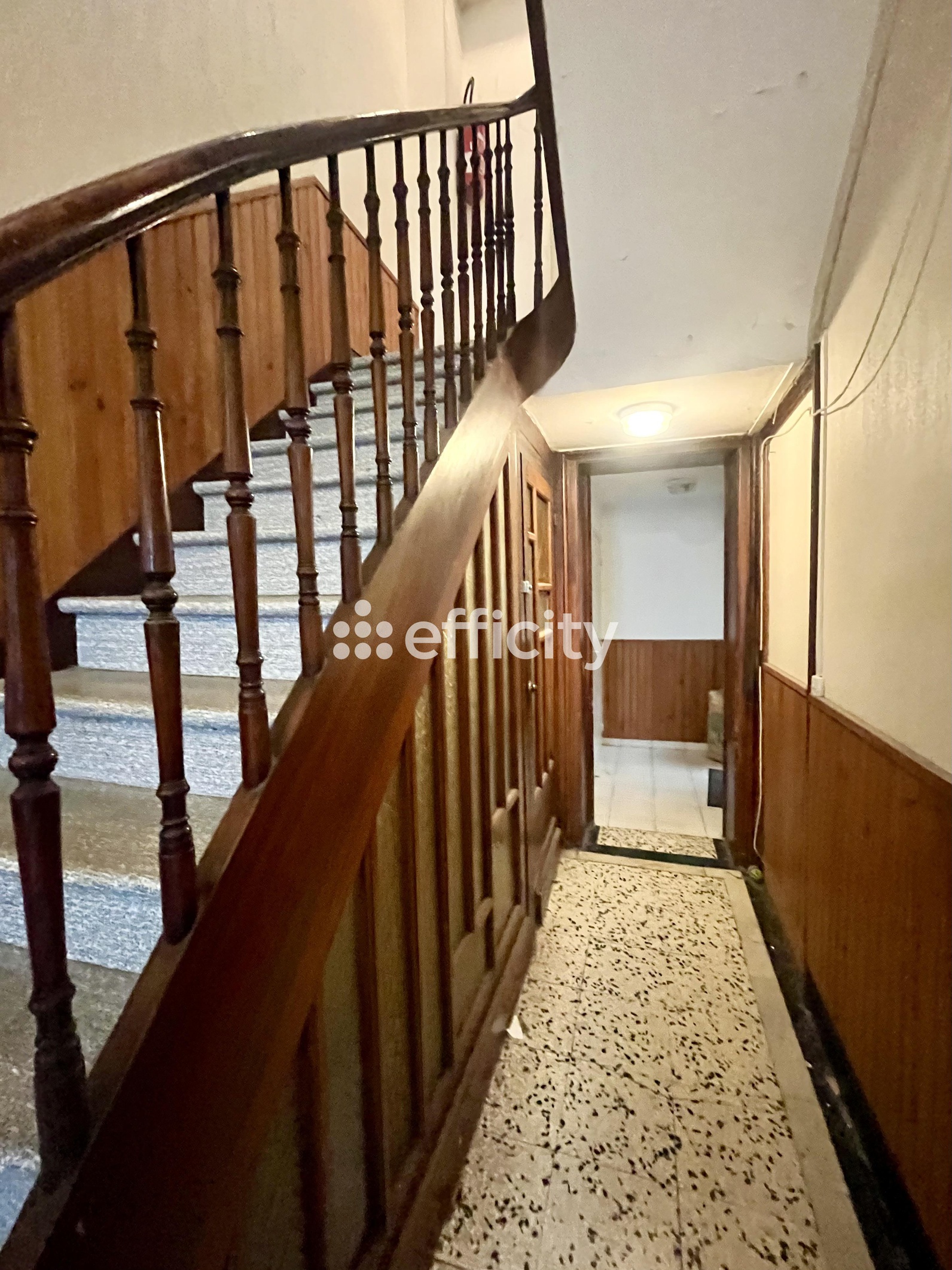 immeuble 10 pièces - 218m2 à Lille (59800)
