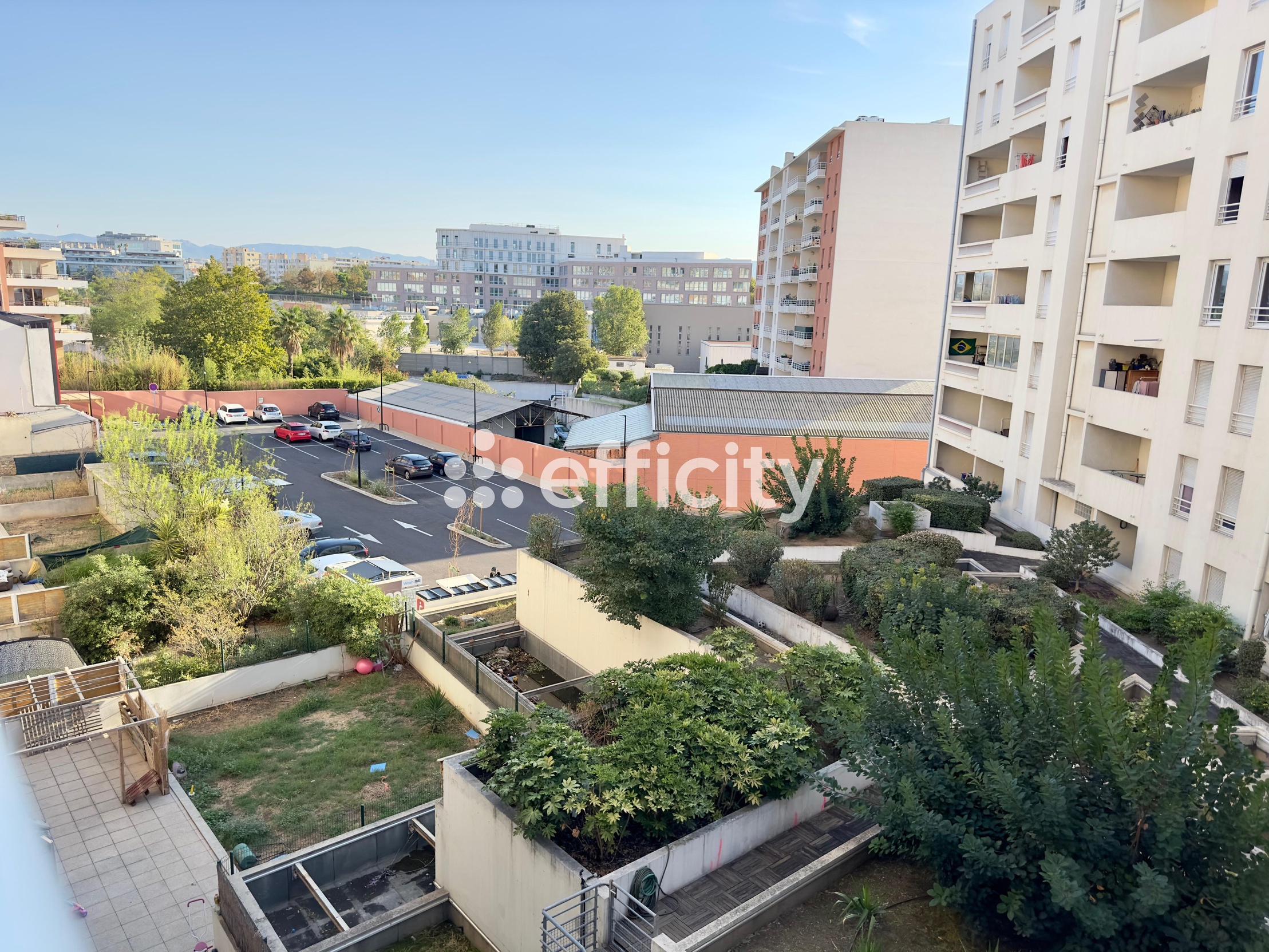appartement 2 pièces - 47m2 à Marseille (13008)