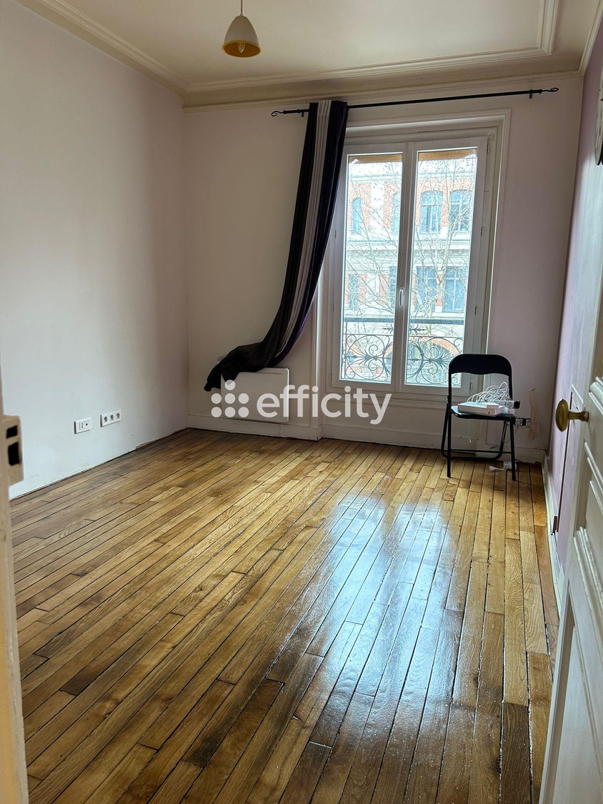 appartement 2 pièces - 35m2 à Paris (75018)