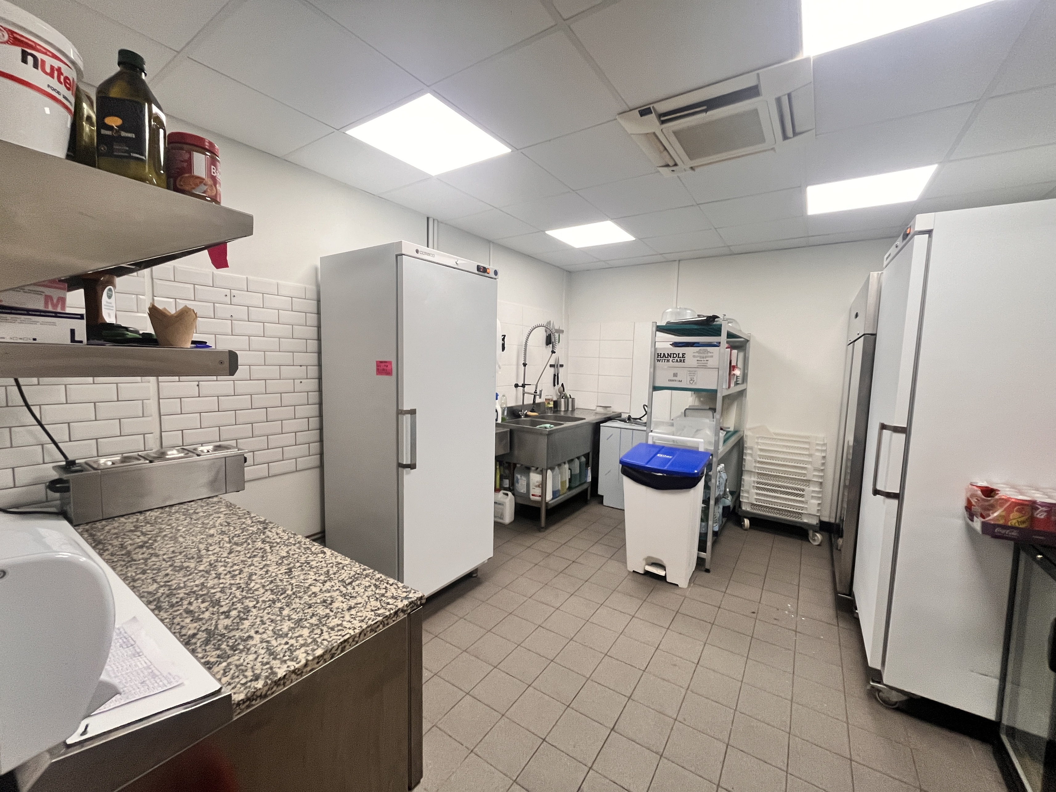 Achat immobilier Fonds de commerce   70m2 à Tours (37000) - Photo n°4