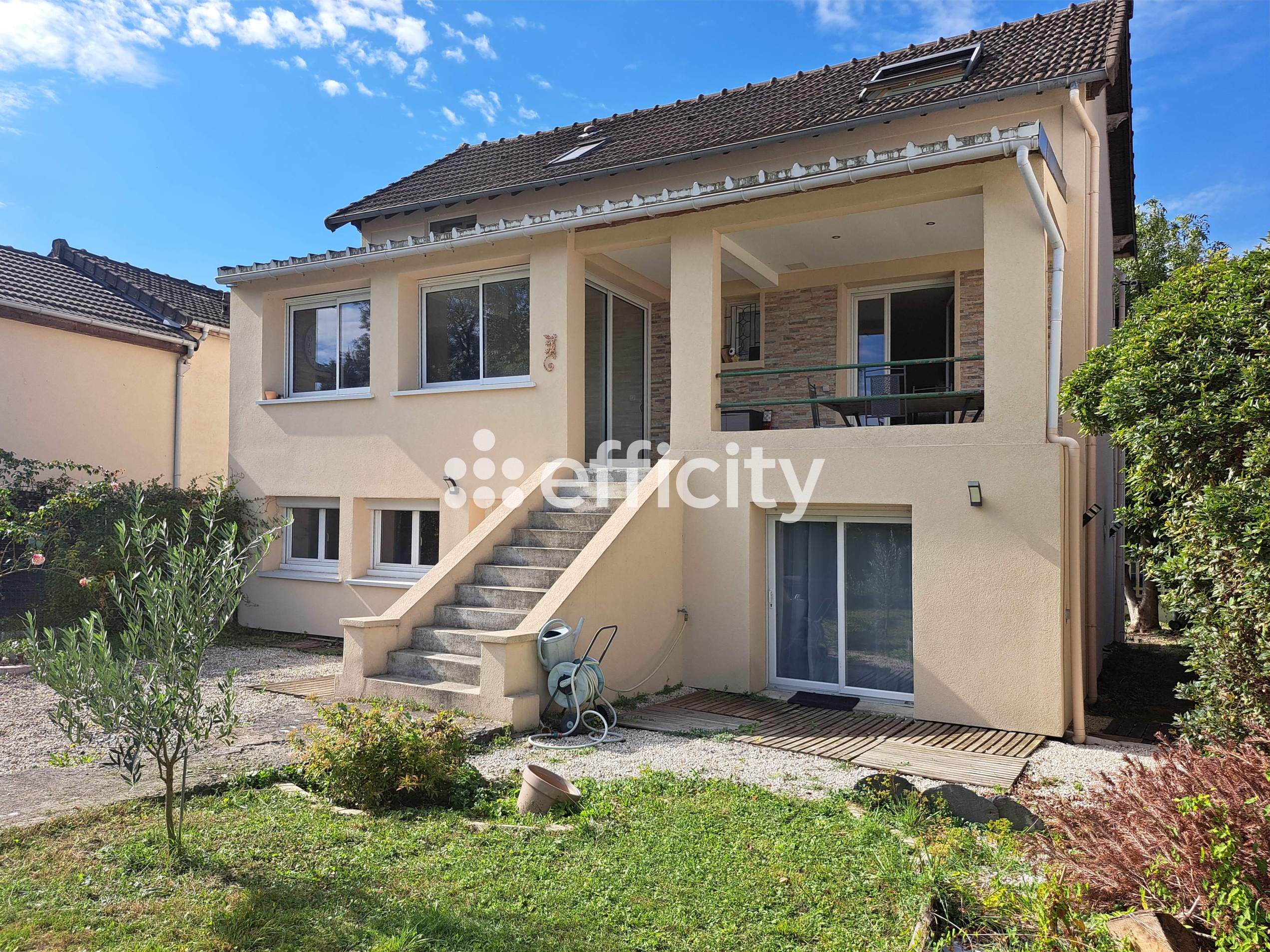 maison 5 pièces - 107m2 à Chelles (77500)