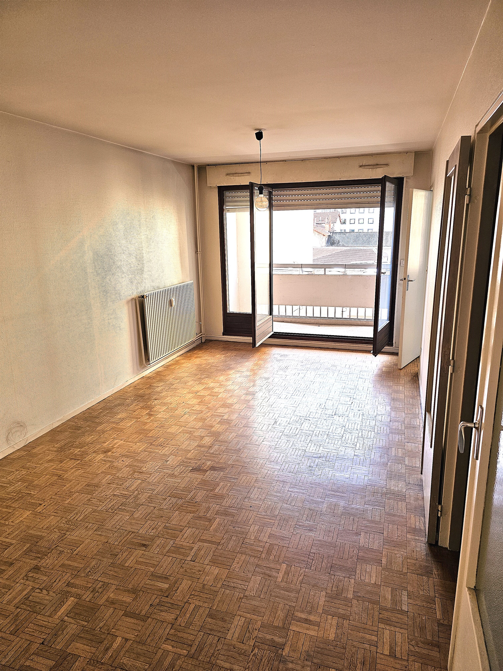 appartement 2 pièces - 56m2 à Lyon (69007)