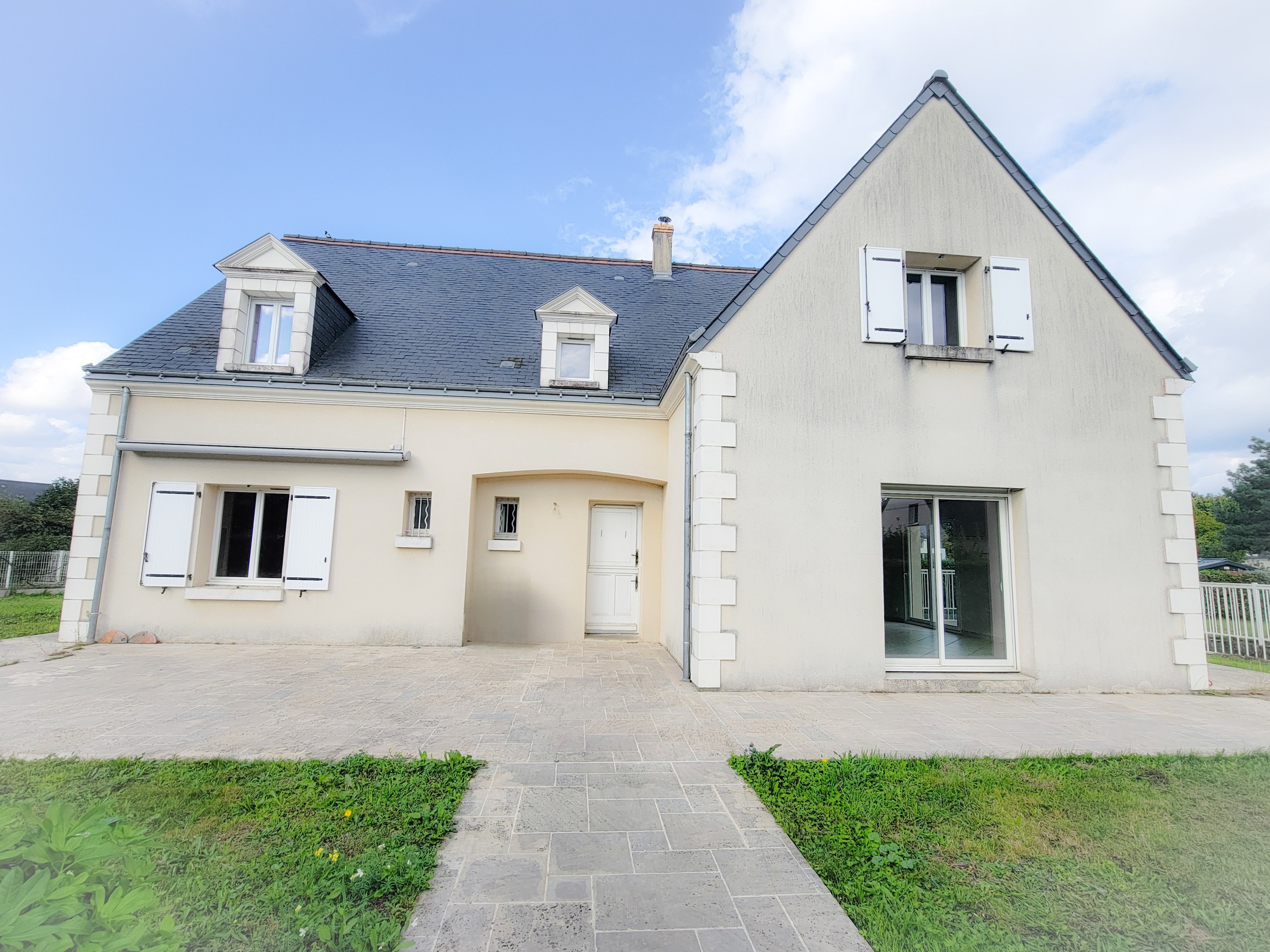 maison 9 pièces - 214m2 à Saint-Cyr-sur-Loire (37540)