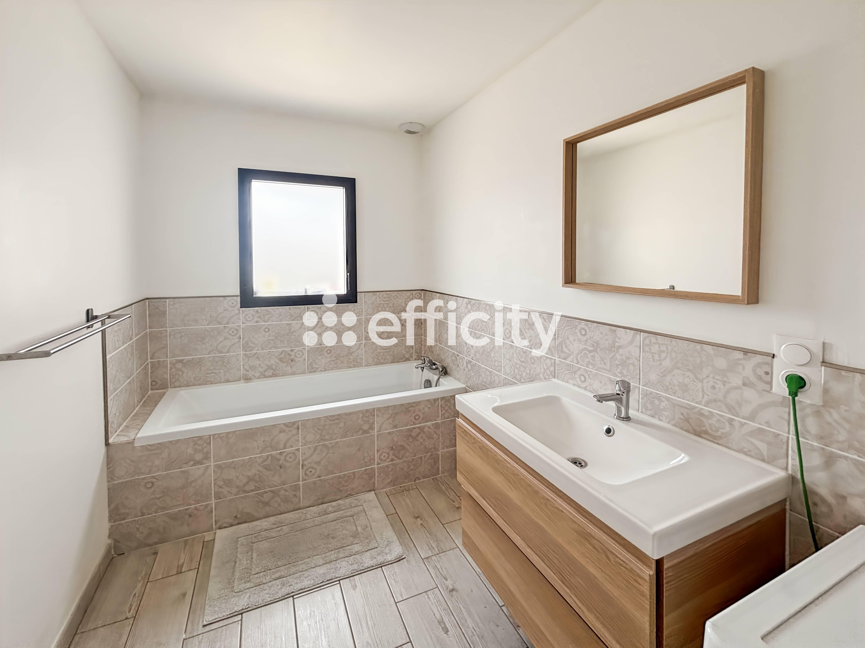 Achat immobilier Maison 5 pièces  130m2 à Saint-André-de-Lidon (17260) - Photo n°5