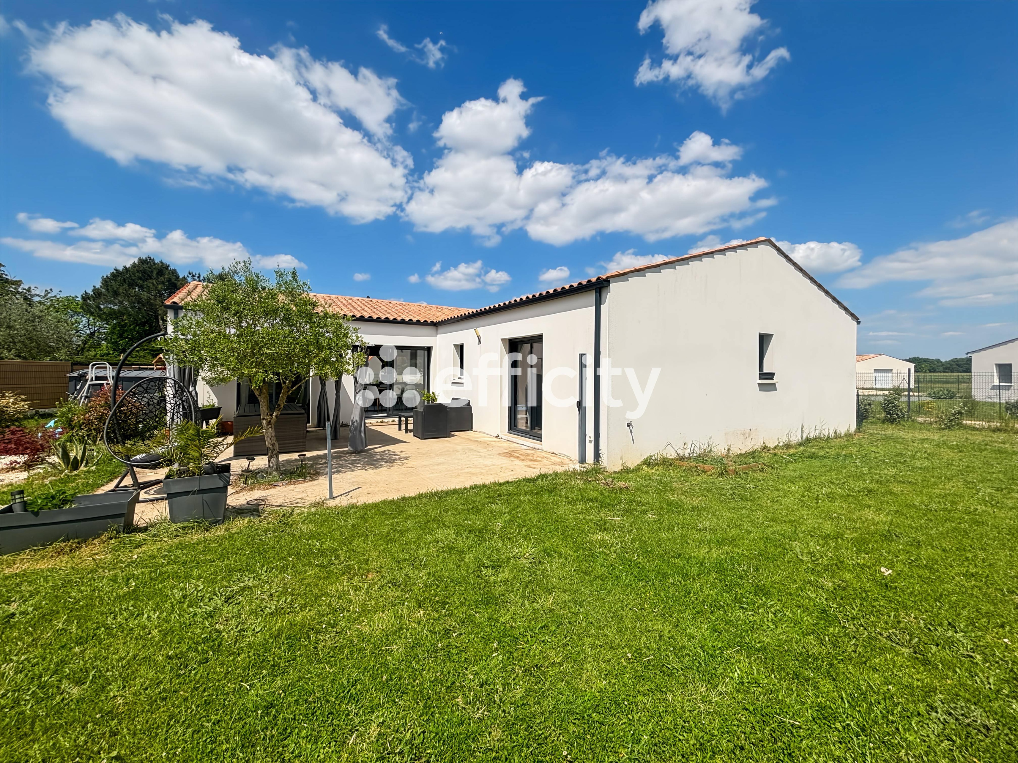 Achat immobilier Maison 5 pièces  130m2 à Saint-André-de-Lidon (17260) - Photo n°12