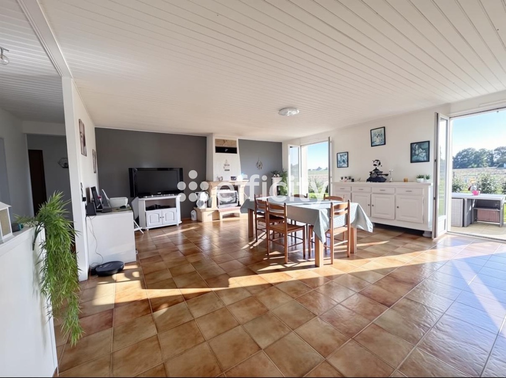 Achat immobilier Maison 4 pièces  113m2 à Corme-Écluse (17600) - Photo n°5