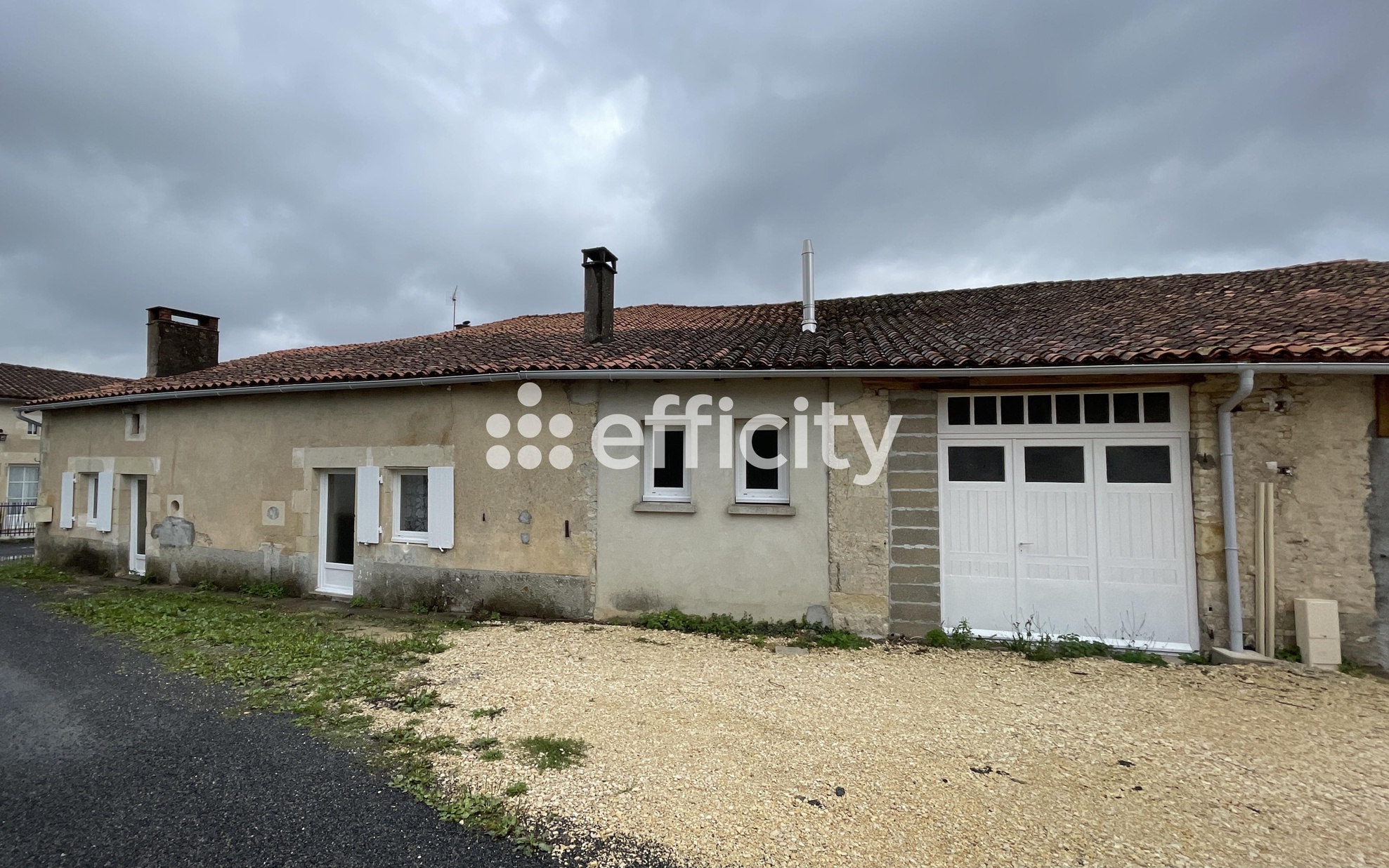maison 2 pièces - 56m2 à Savigné (86400)