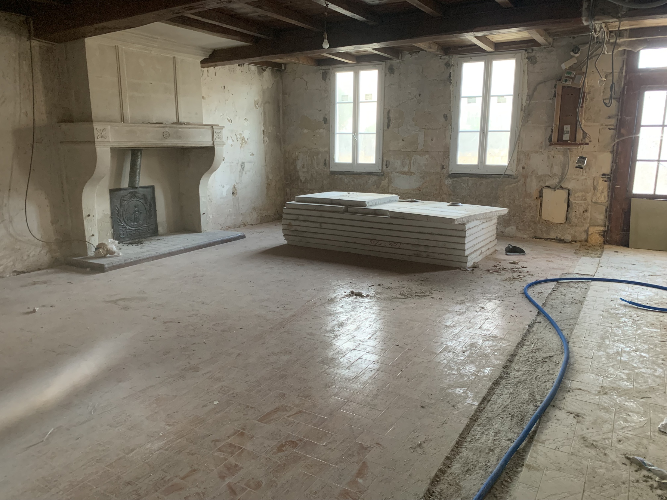 immeuble 6 pièces - 250m2 à Saintes (17100)