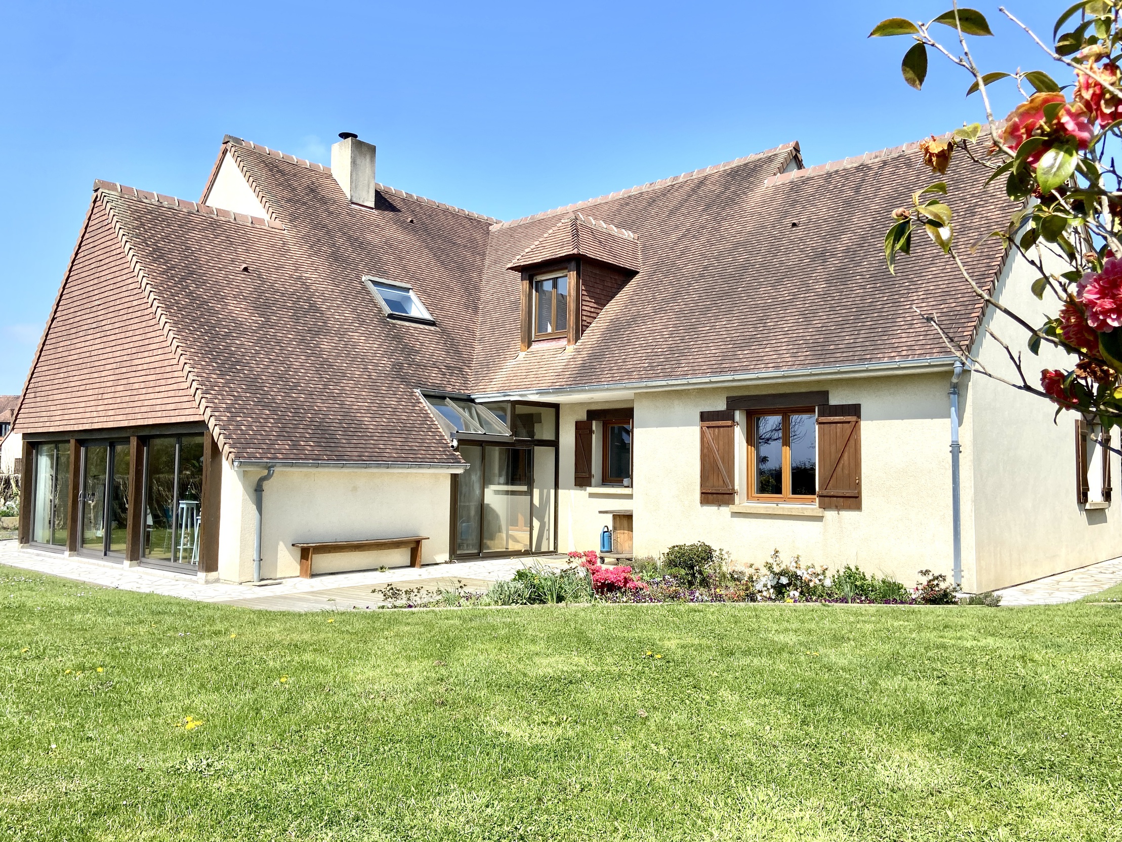 maison 7 pièces - 236m2 à Le Mesnil-Rouxelin (50000)