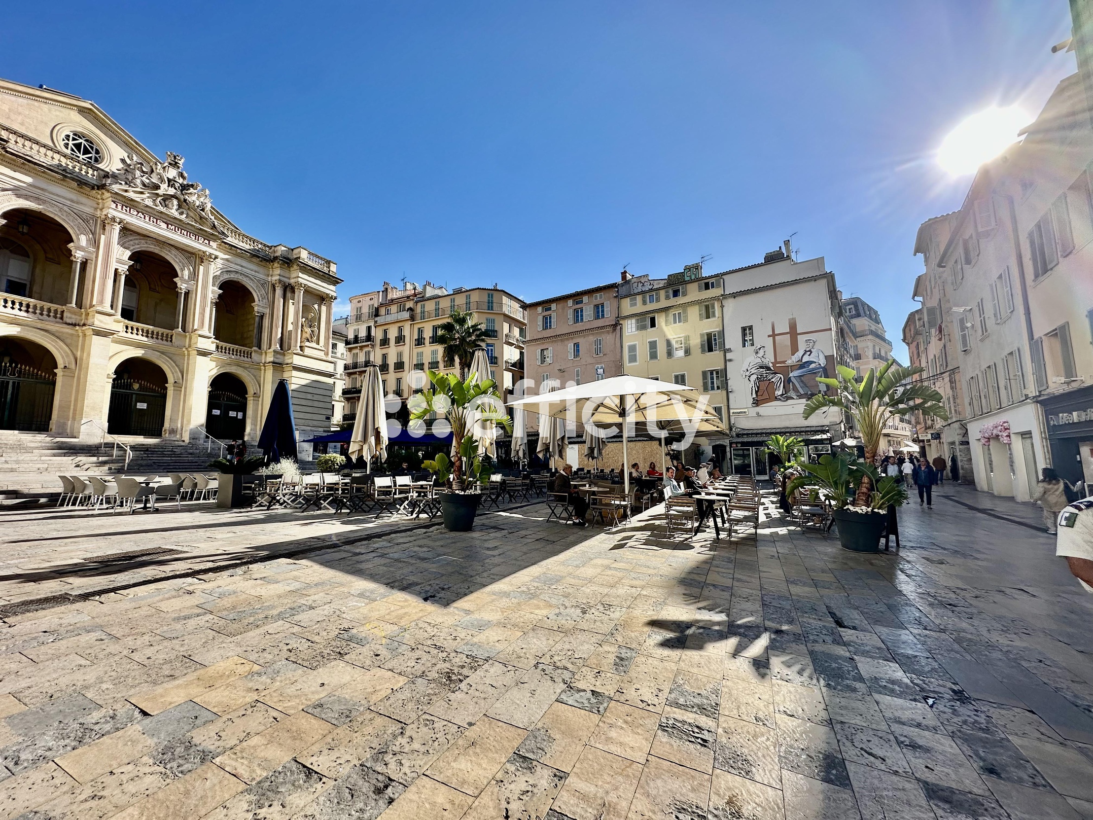 local-commercial 2 pièces - 40m2 à Toulon (83000)