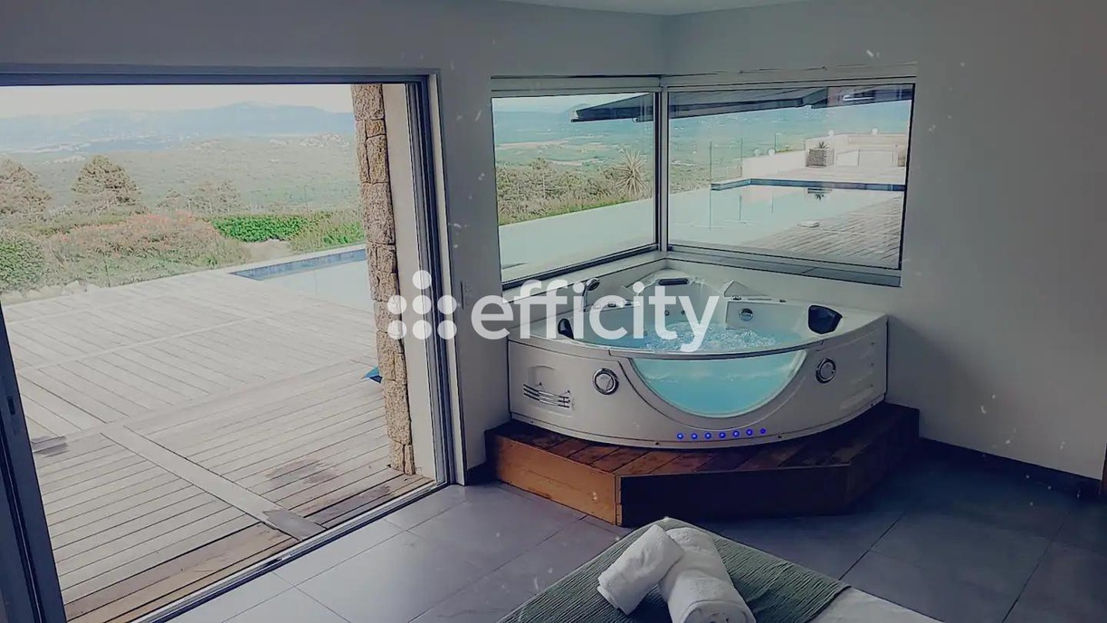 Achat immobilier Maison 13 pièces  330m2 à Porto-Vecchio (20137) - Photo n°8