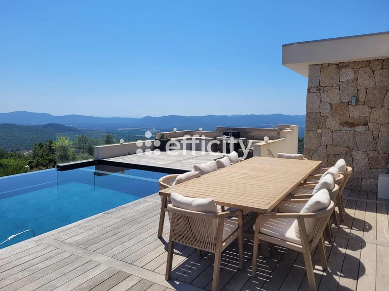 maison 13 pièces - 330m2 à Porto-Vecchio (20137)