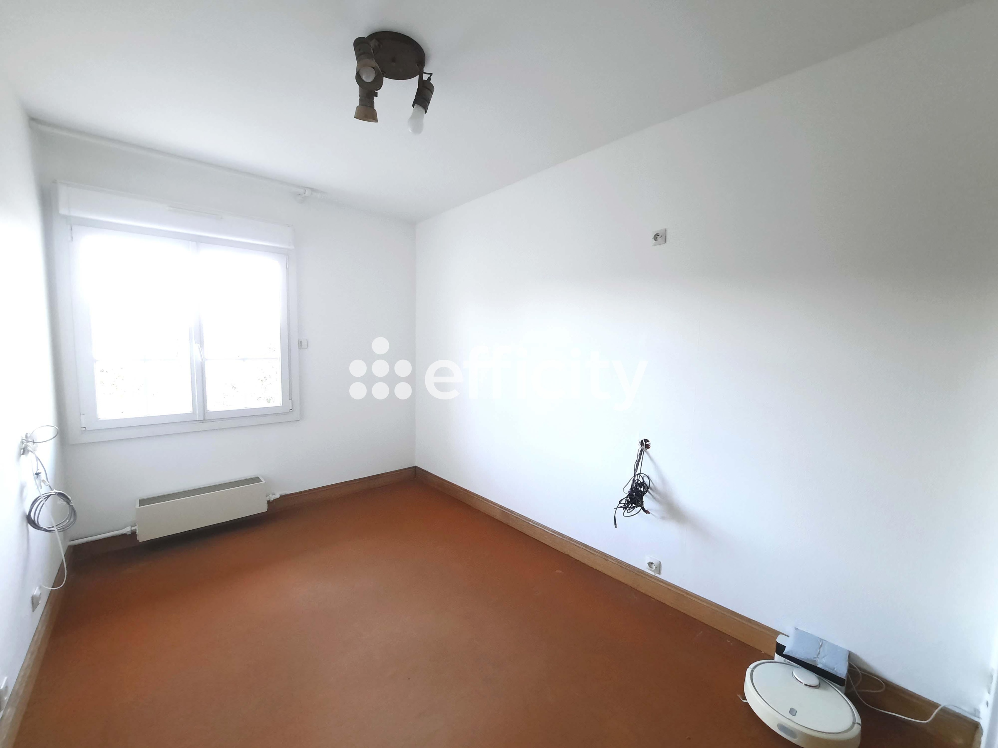 Achat immobilier Maison 6 pièces  124m2 à Laval (53000) - Photo n°4