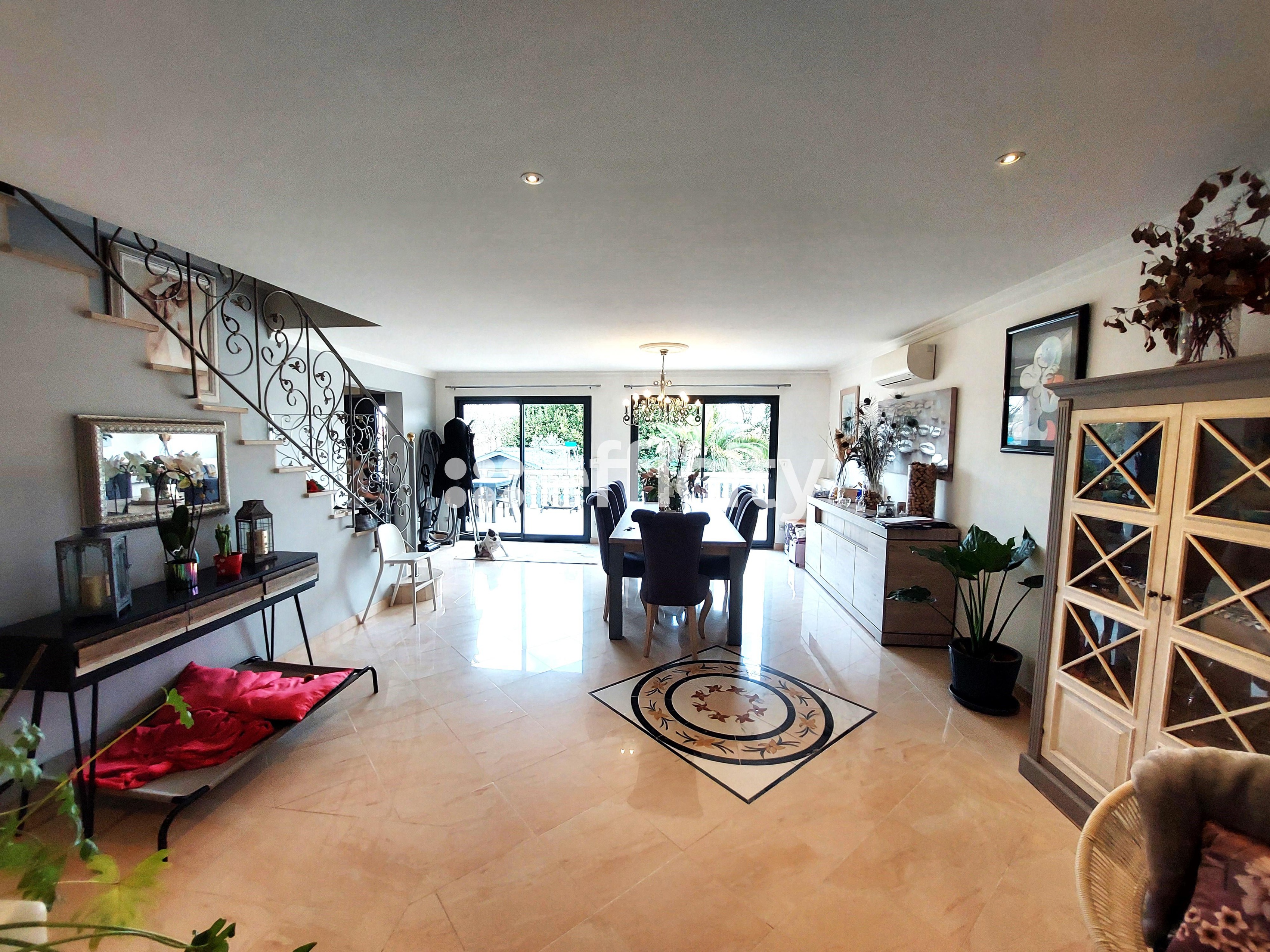 Achat immobilier Maison 7 pièces  200m2 à Bruges (33520) - Photo n°4