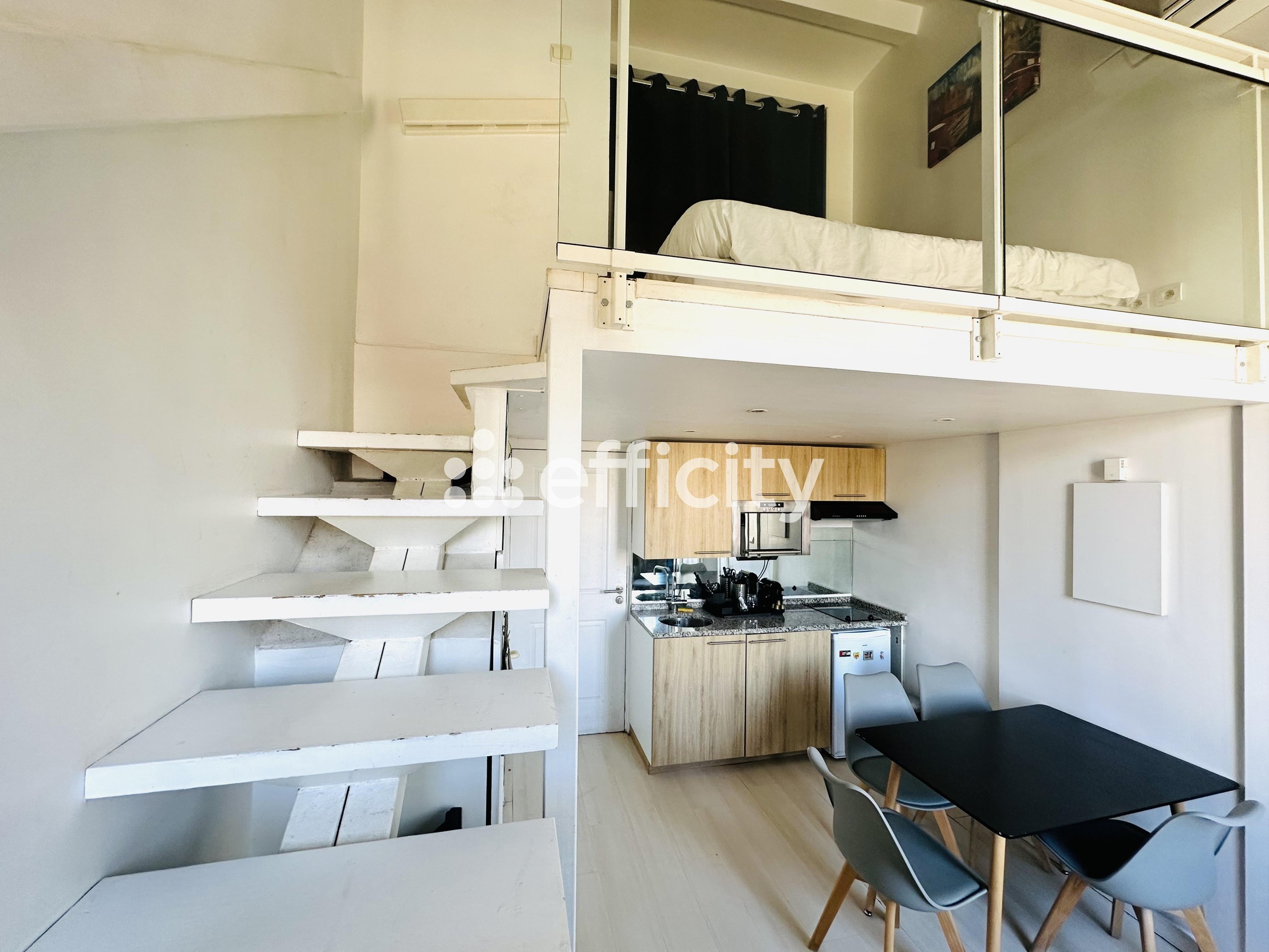 appartement 2 pièces - 25m2 à Nice (06000)