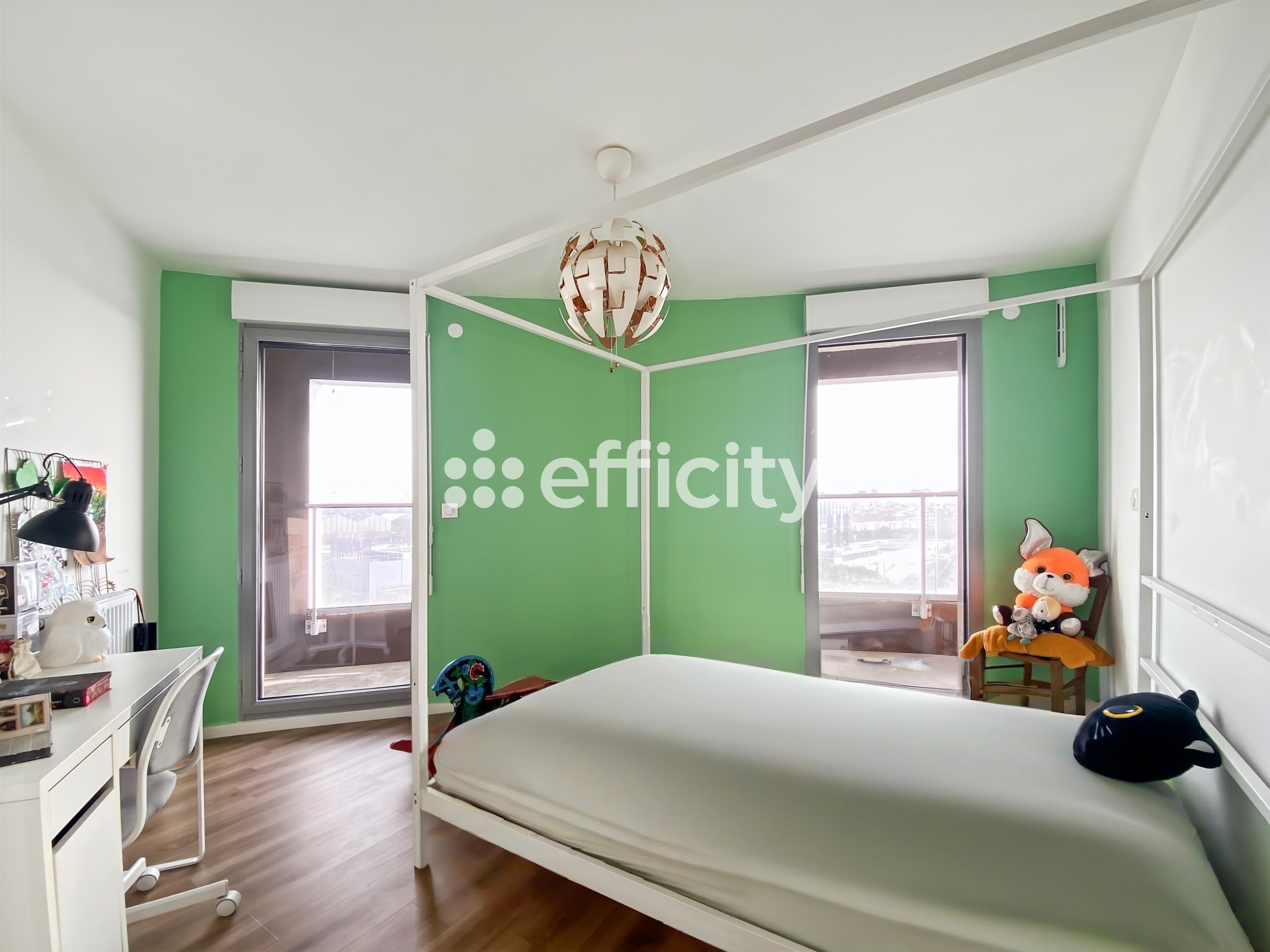 Achat immobilier Appartement 4 pièces  87m2 à Bordeaux (33300) - Photo n°7