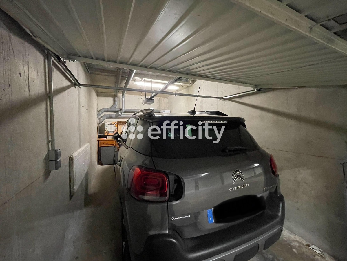 parking  - 13m2 à Le Grau-du-Roi (30240)