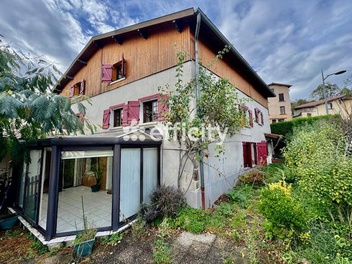 maison 7 pièces - 165,0m2 à Escoutoux (63300)