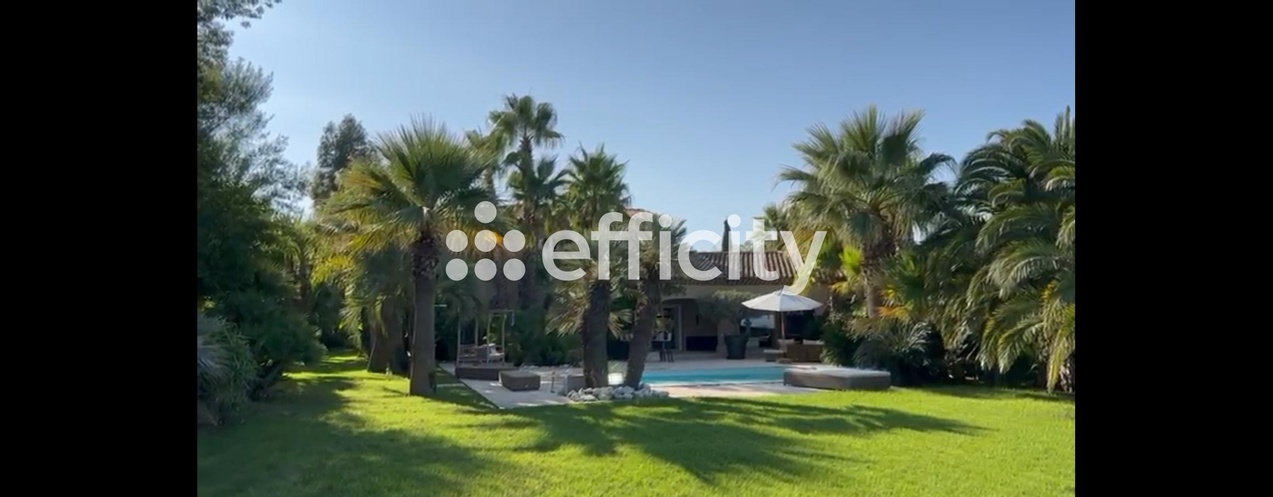 maison 6 pièces - 251m2 à Grimaud (83310)