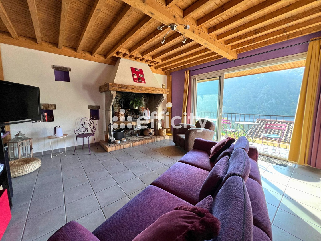 maison 5 pièces - 150m2 à Saint-Paul-en-Cornillon (42240)
