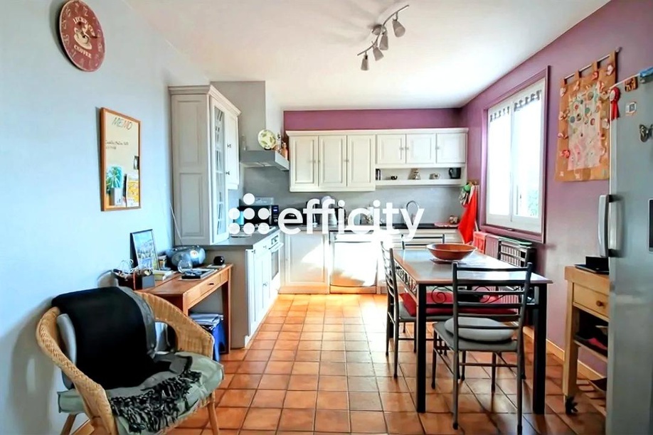 Achat immobilier Maison 8 pièces  135m2 à Azé (71260) - Photo n°8