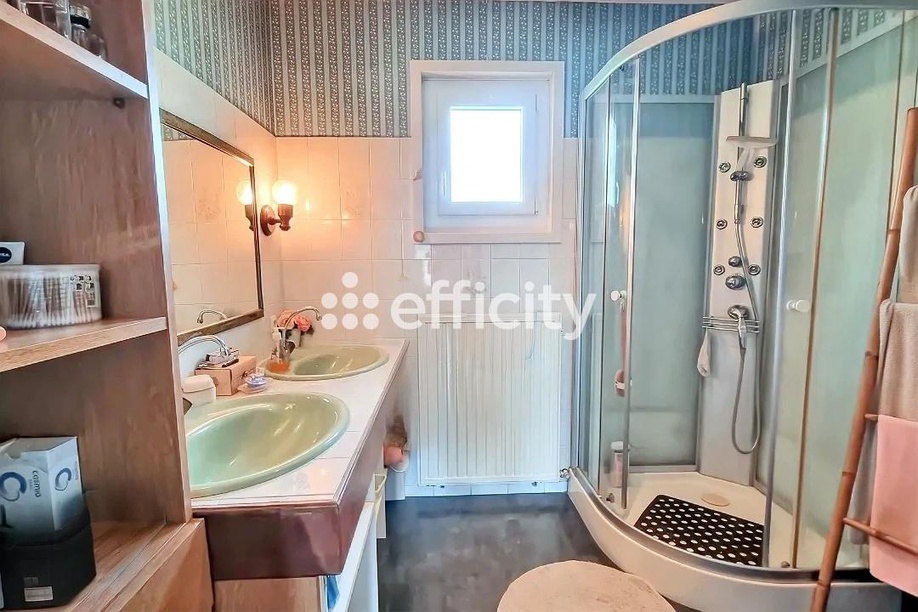 Achat immobilier Maison 8 pièces  135m2 à Azé (71260) - Photo n°14