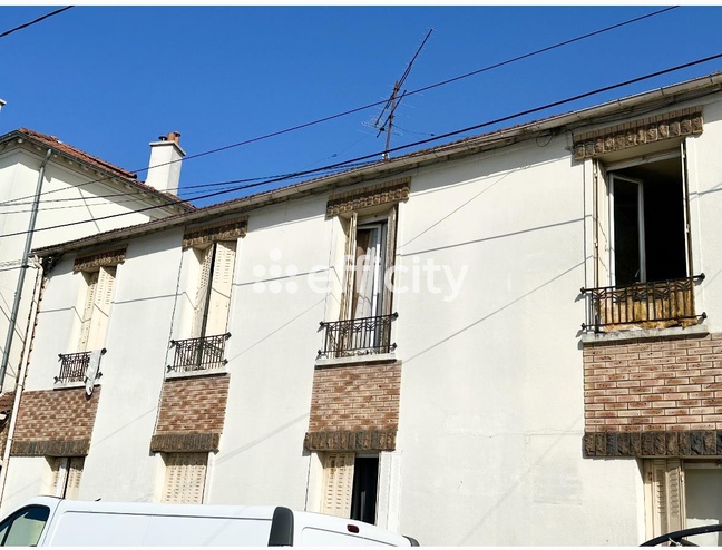 immeuble 10 pièces - 137m2 à Montfermeil (93370)