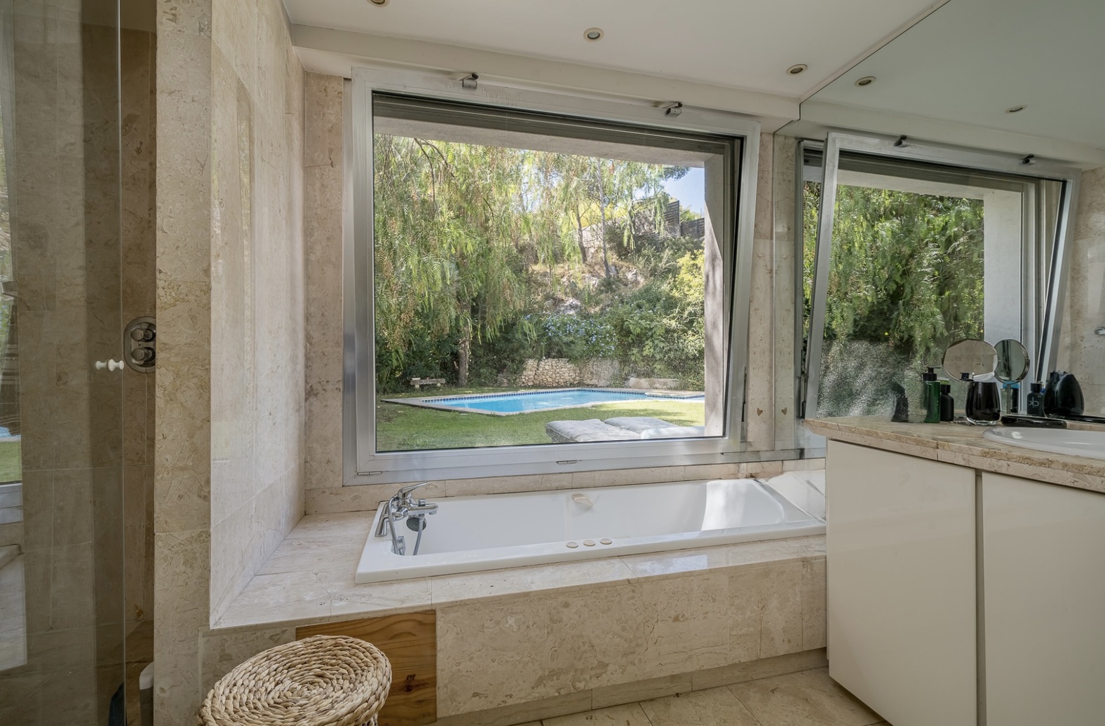 Achat immobilier Maison 4 pièces  183m2 à Marseille (13008) - Photo n°5