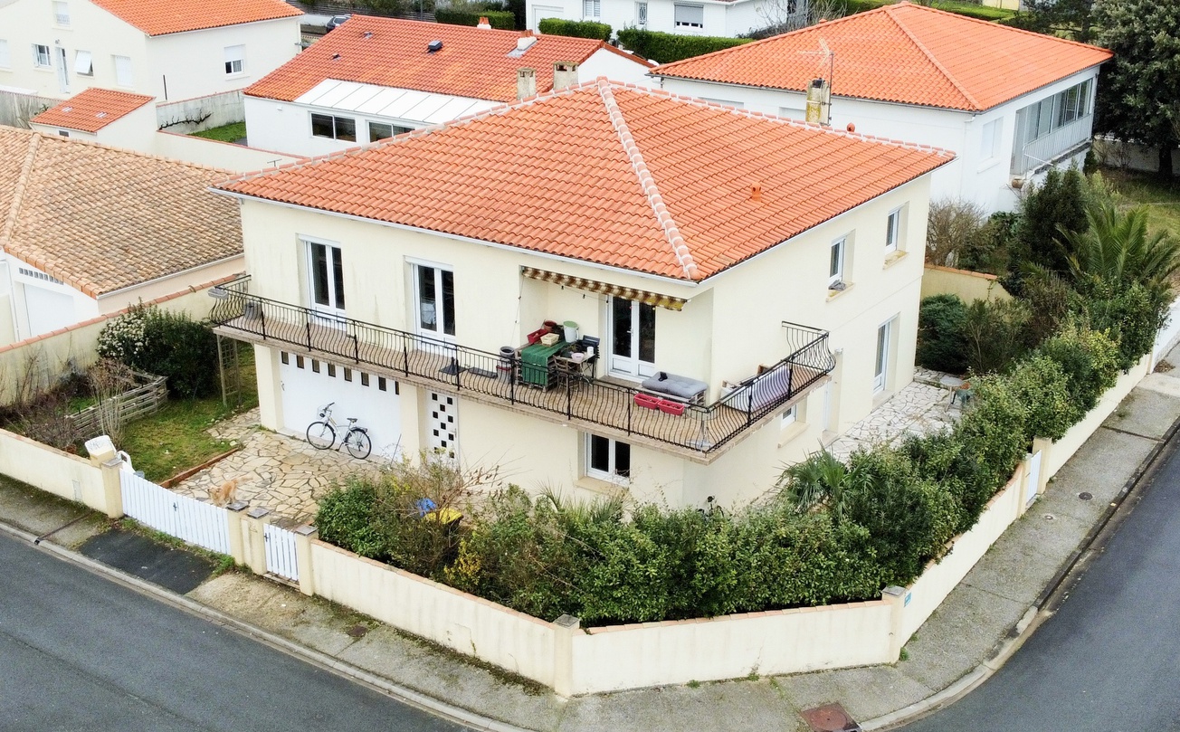 maison 10 pièces - 210m2 à Aytré (17440)