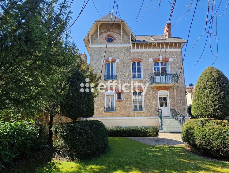 maison 10 pièces - 220m2 à Rambouillet (78120)