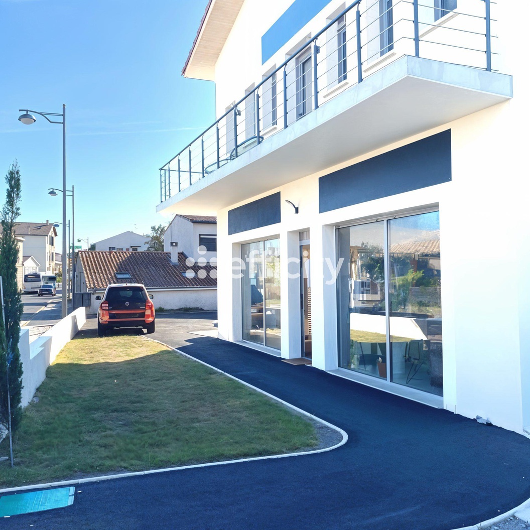 immeuble 8 pièces - 140m2 à Le Bouscat (33110)