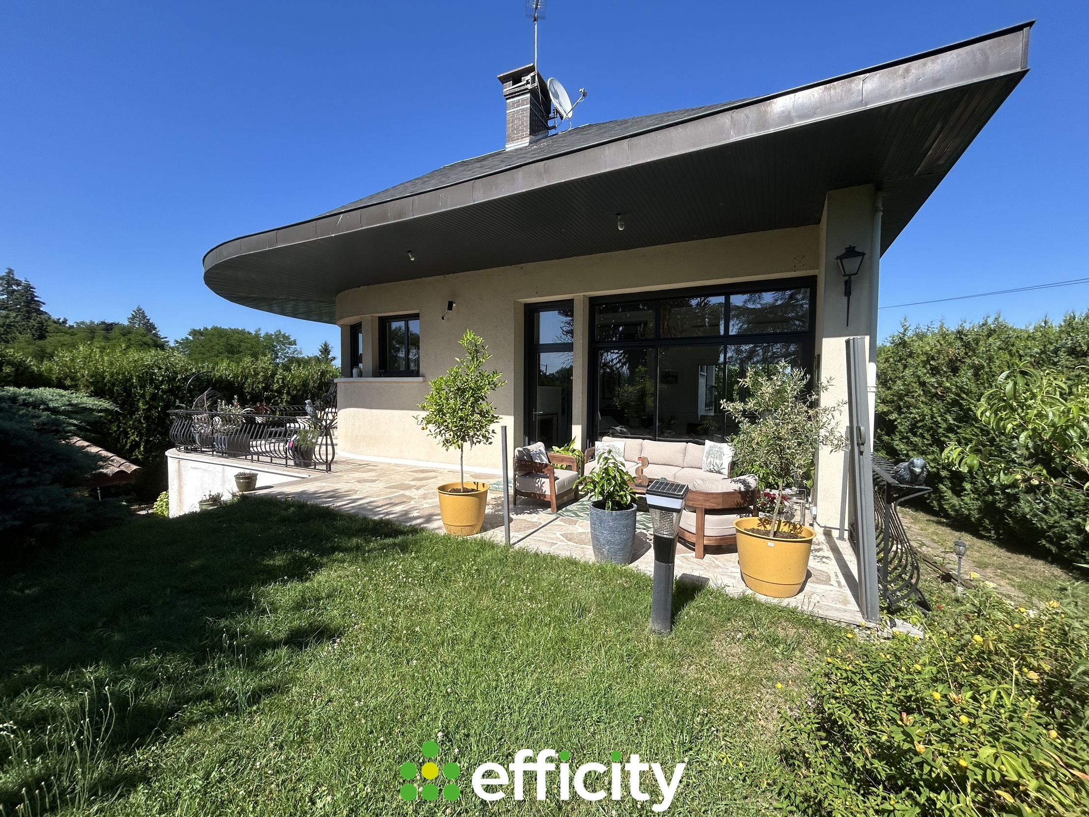 maison 8 pièces - 171m2 à Décines-Charpieu (69150)