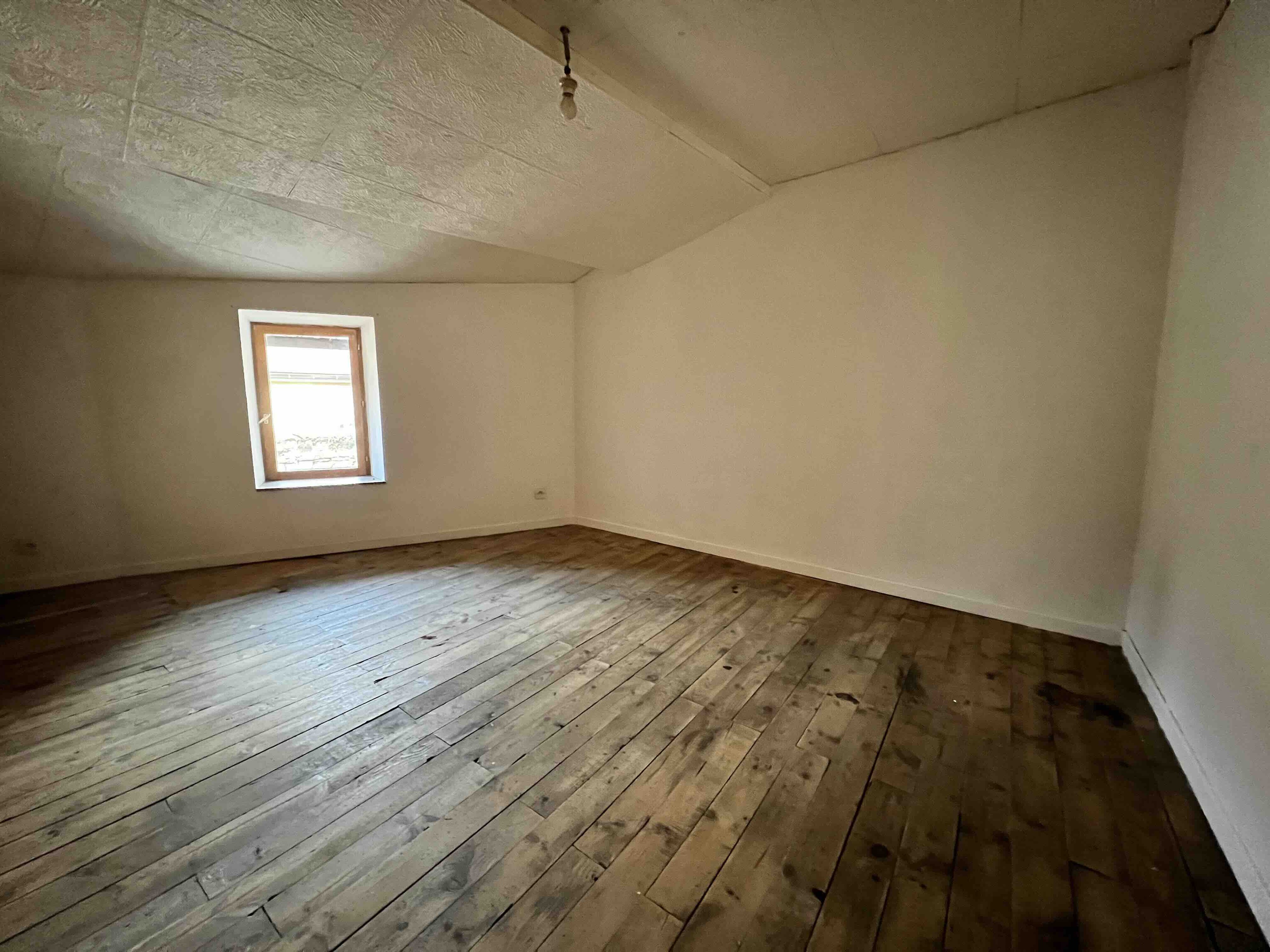 Achat immobilier Maison 4 pièces  97m2 à Gannat (03800) - Photo n°7