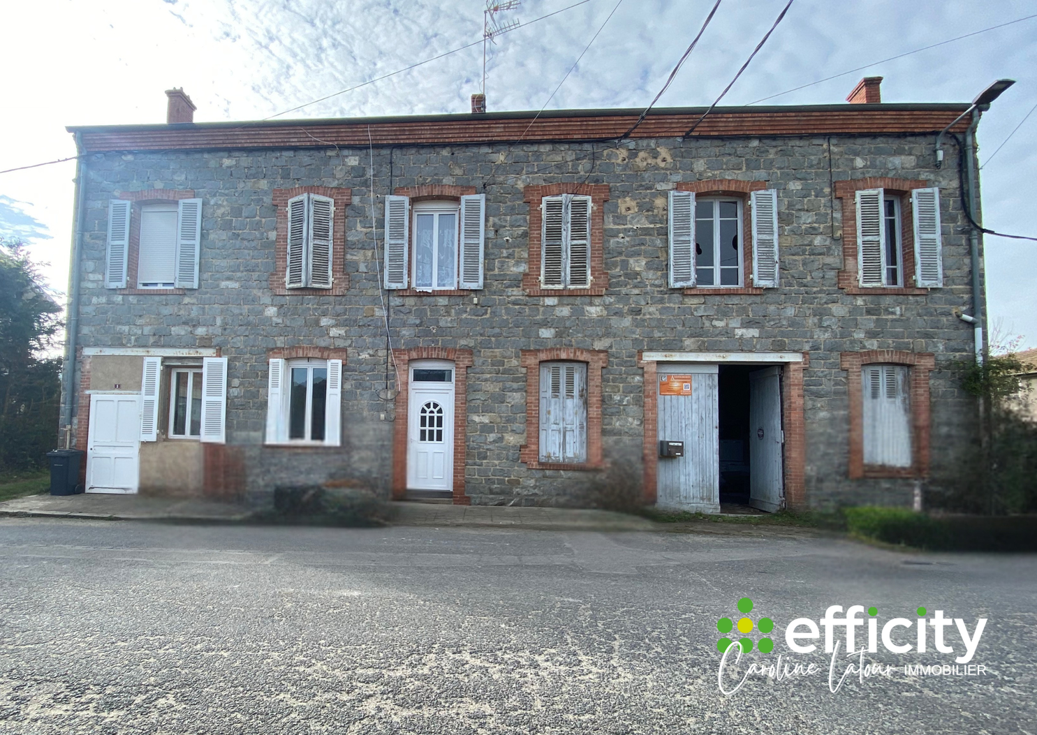 Achat immobilier Immeuble   223m2 à Sail-sous-Couzan (42890) - Photo n°1