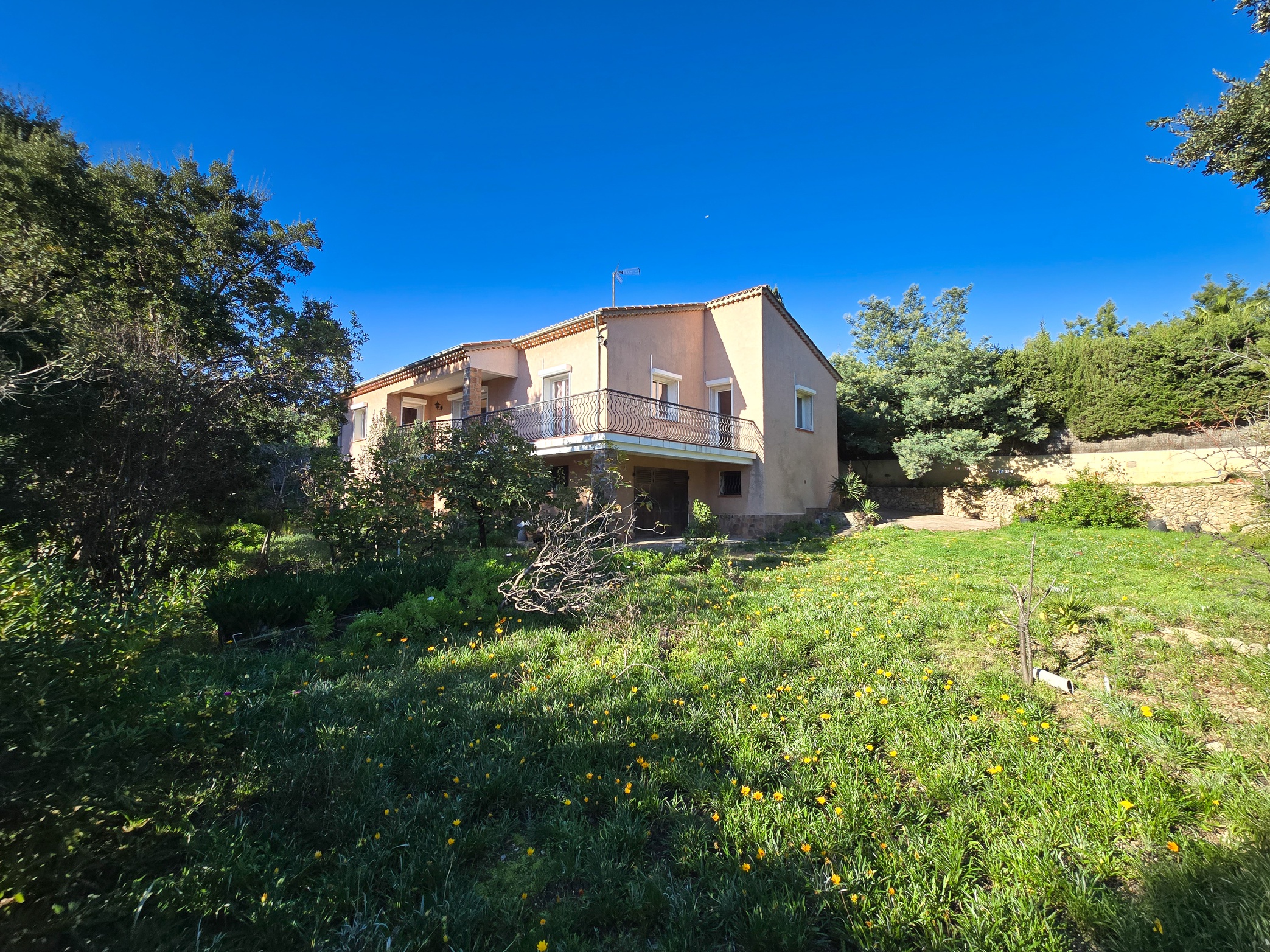 maison 5 pièces - 200m2 à Fréjus (83370)