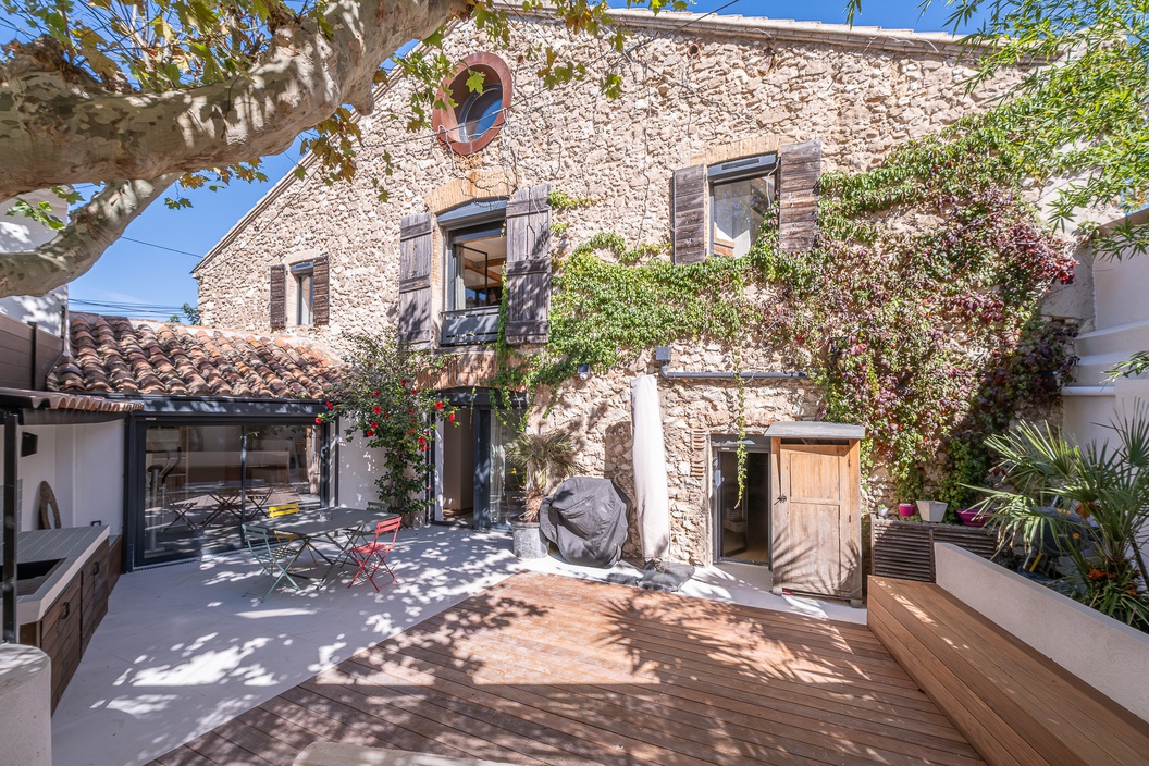 maison 5 pièces - 157m2 à Marseille (13009)