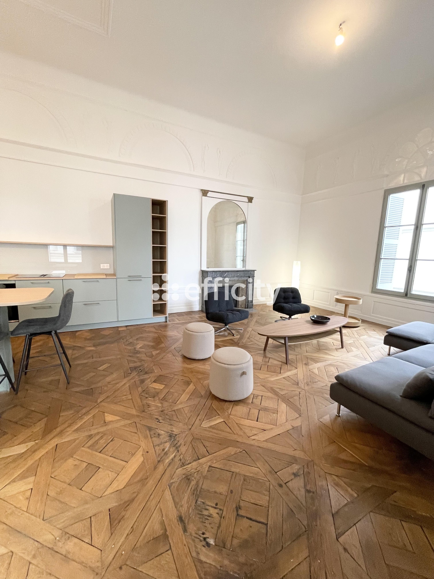 appartement 4 pièces - 127,84m2 à Nantes (44000)