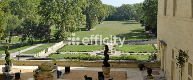 maison 40 pièces - 2900m2 à Nîmes (30900)