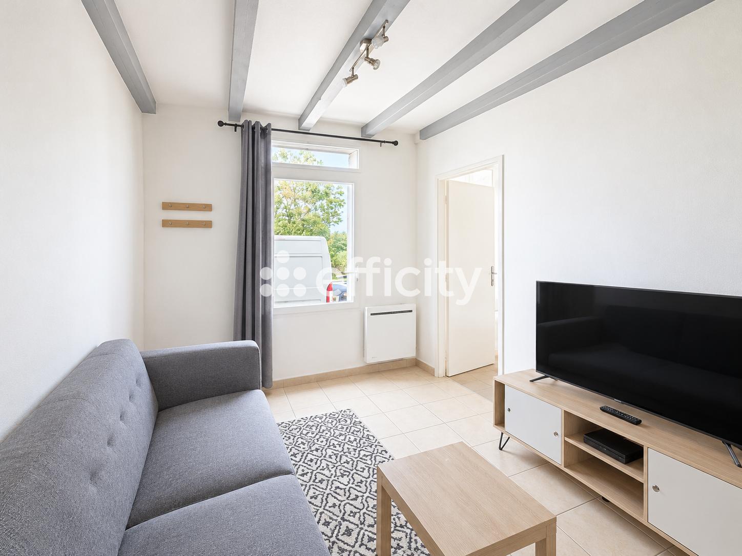 Appartement 2 pièces 28 m² · à Saintes · 28 m² · 81 500 €